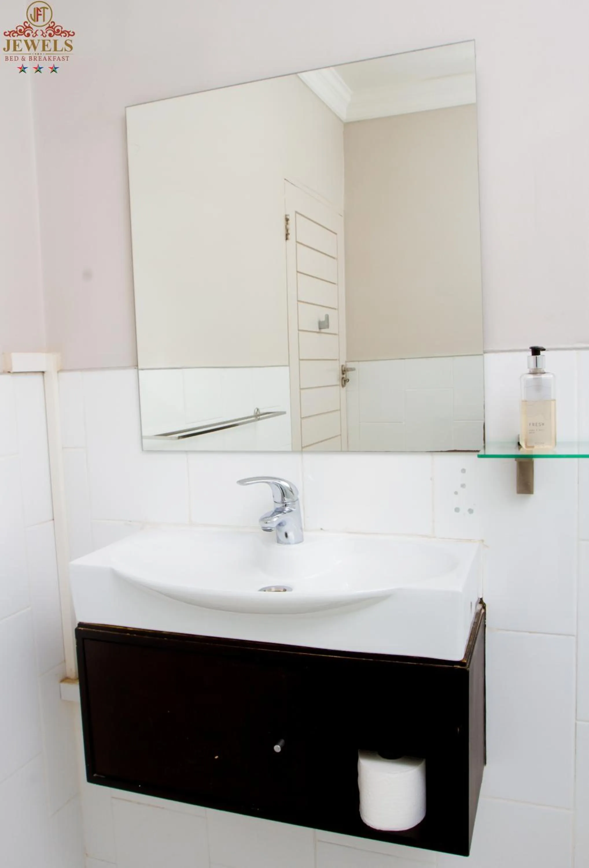 Bathroom in JFT Jewels Guest House