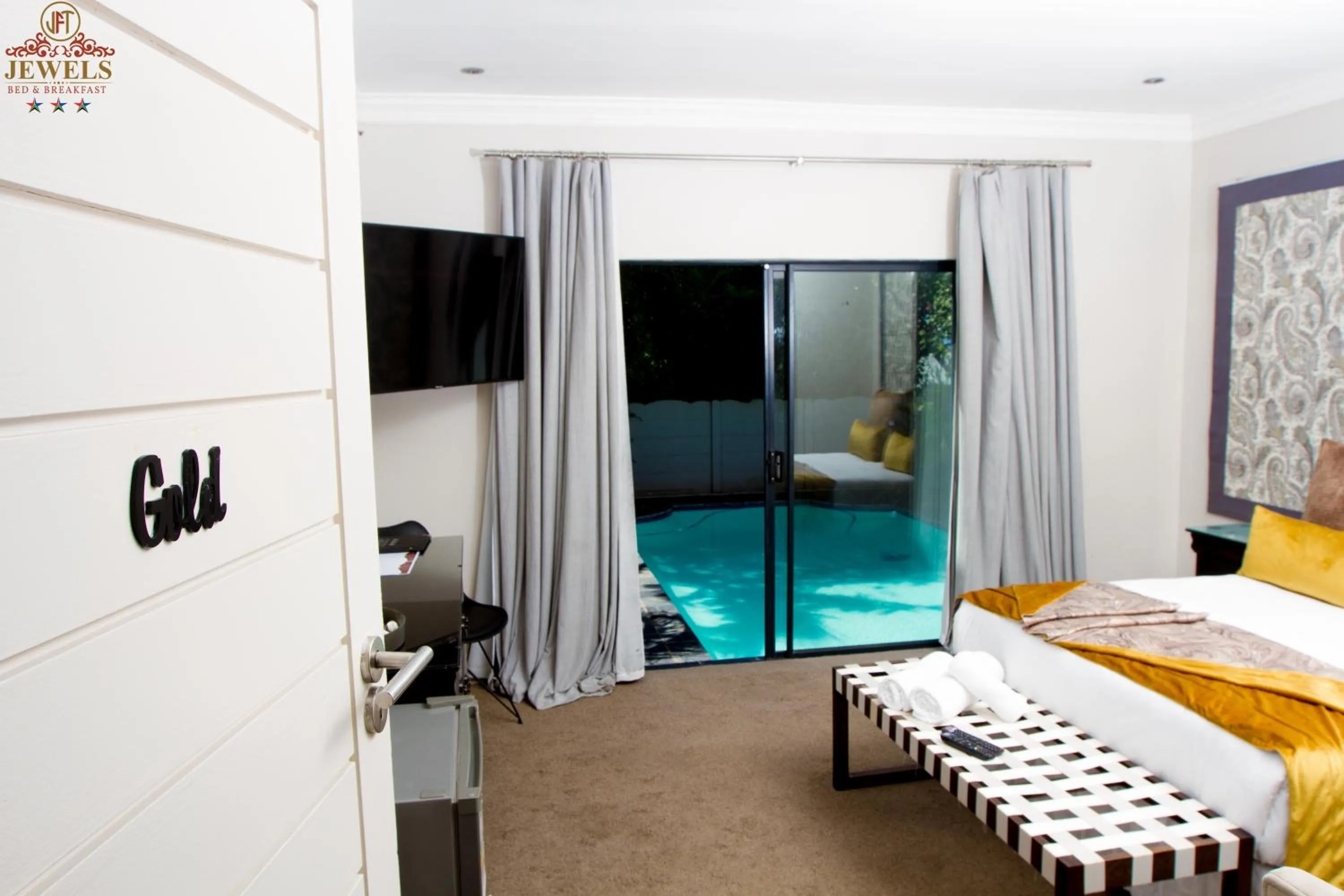 Bedroom, Bed in JFT Jewels Guest House