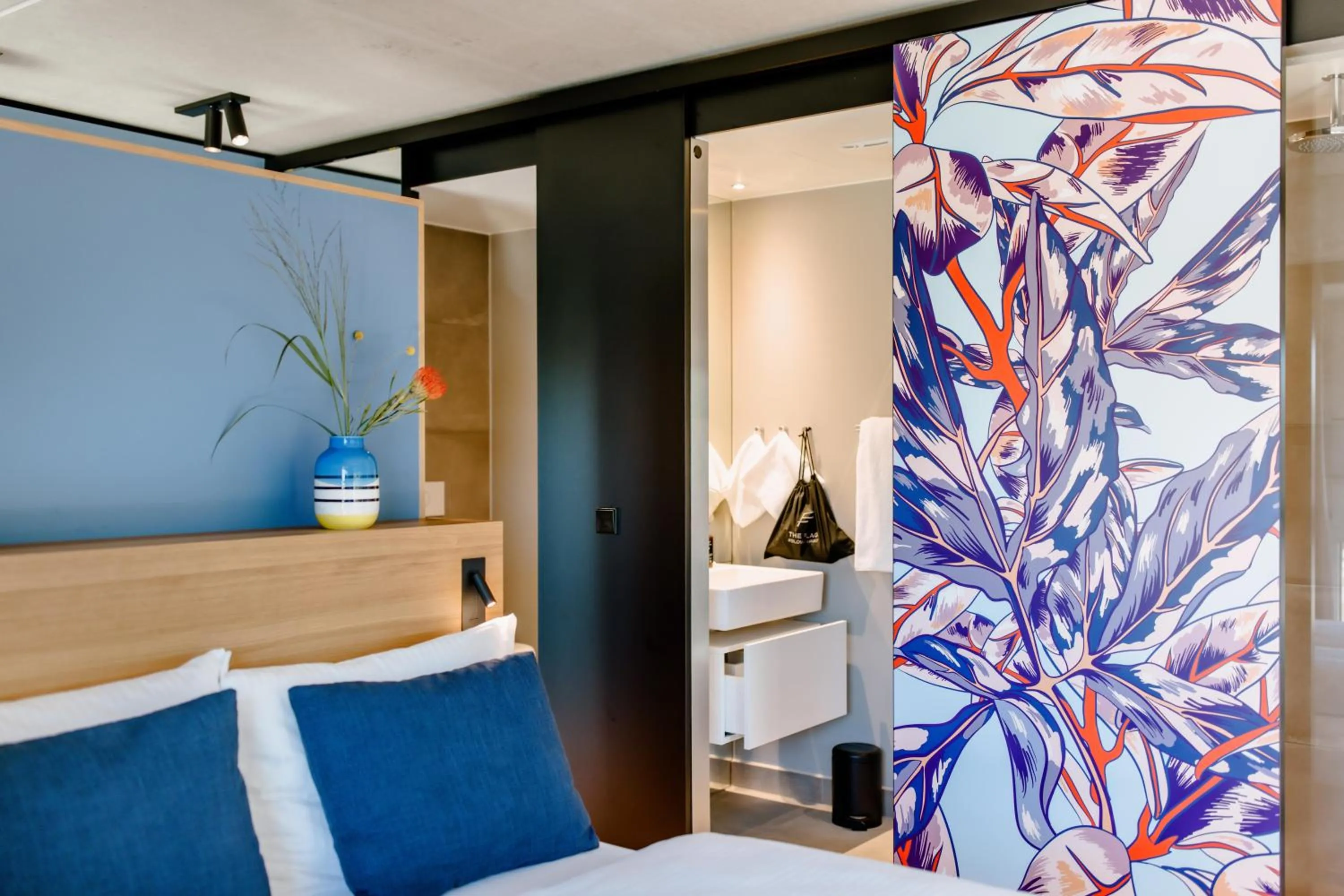 Bedroom in THE FLAG West M.