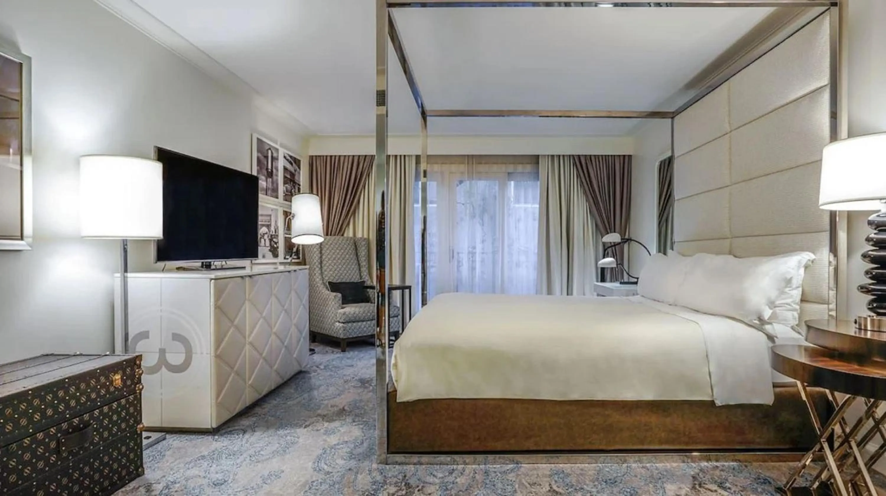 Bed in Hotel Amarano Burbank-Hollywood