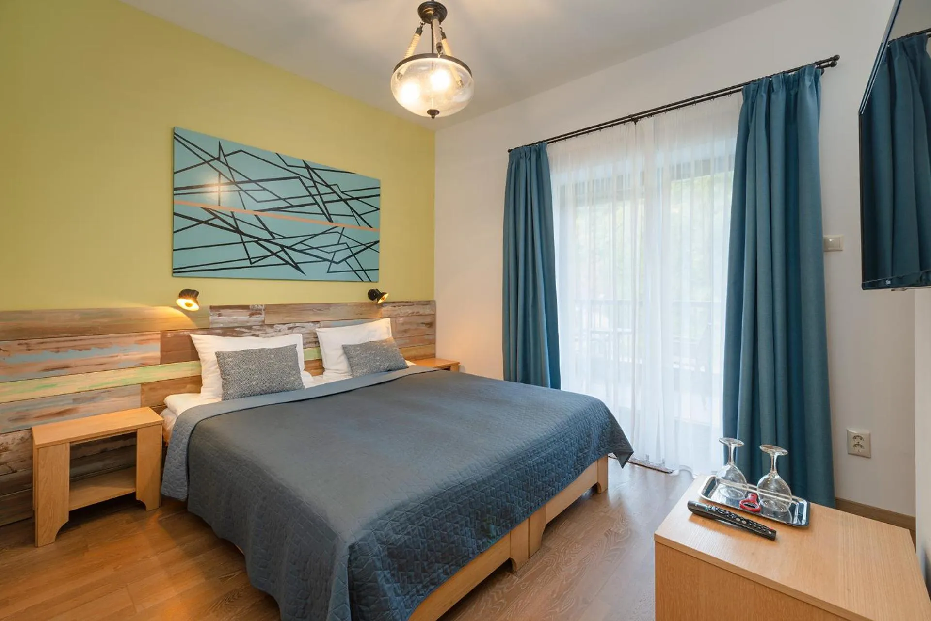 Photo of the whole room, Bed in Butikhotel Visegrád