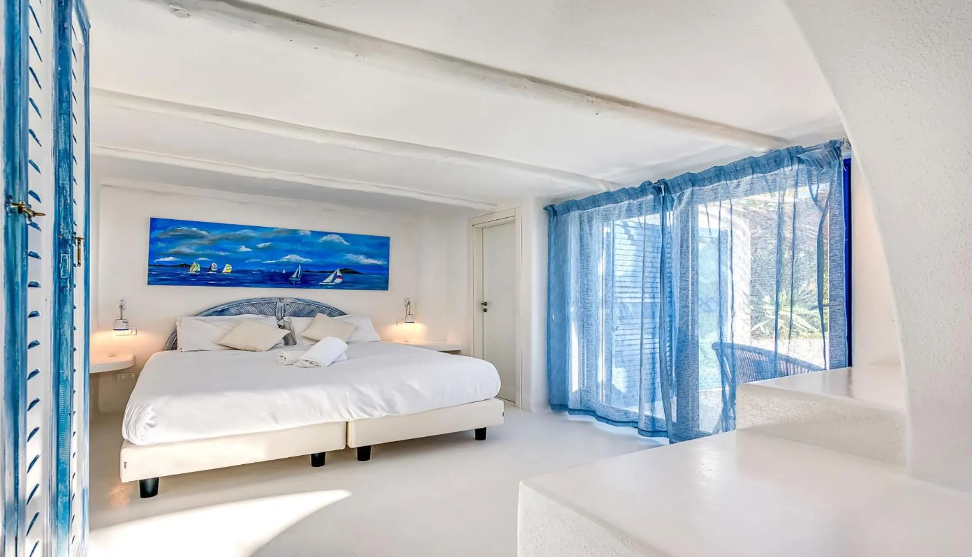 View (from property/room), Bed in Villa Ravino Secret Retreat