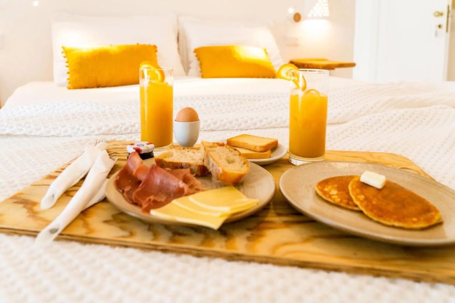 Food close-up, Bed in Villa Ravino Secret Retreat