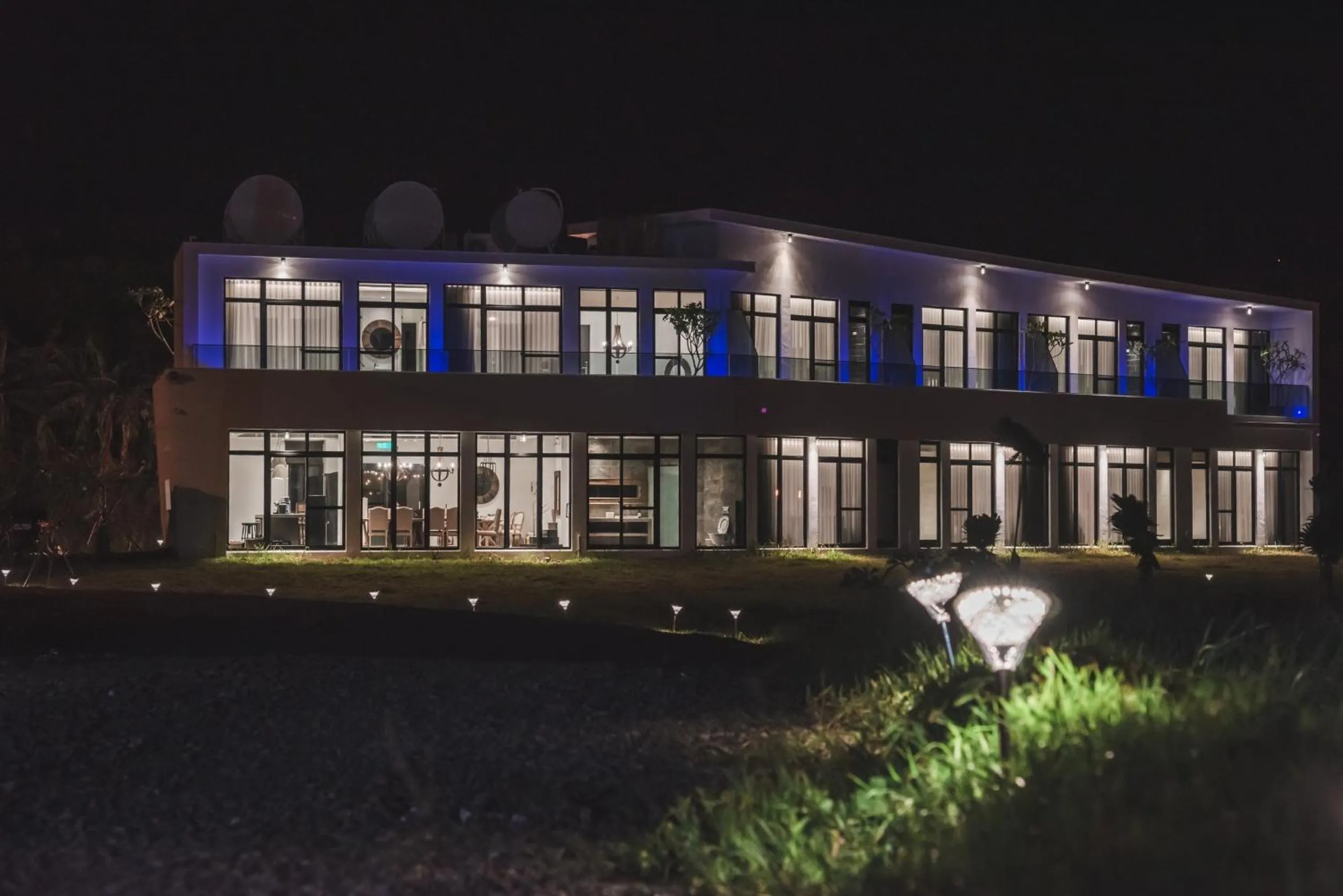 Property building in Cloud 9 Panorama