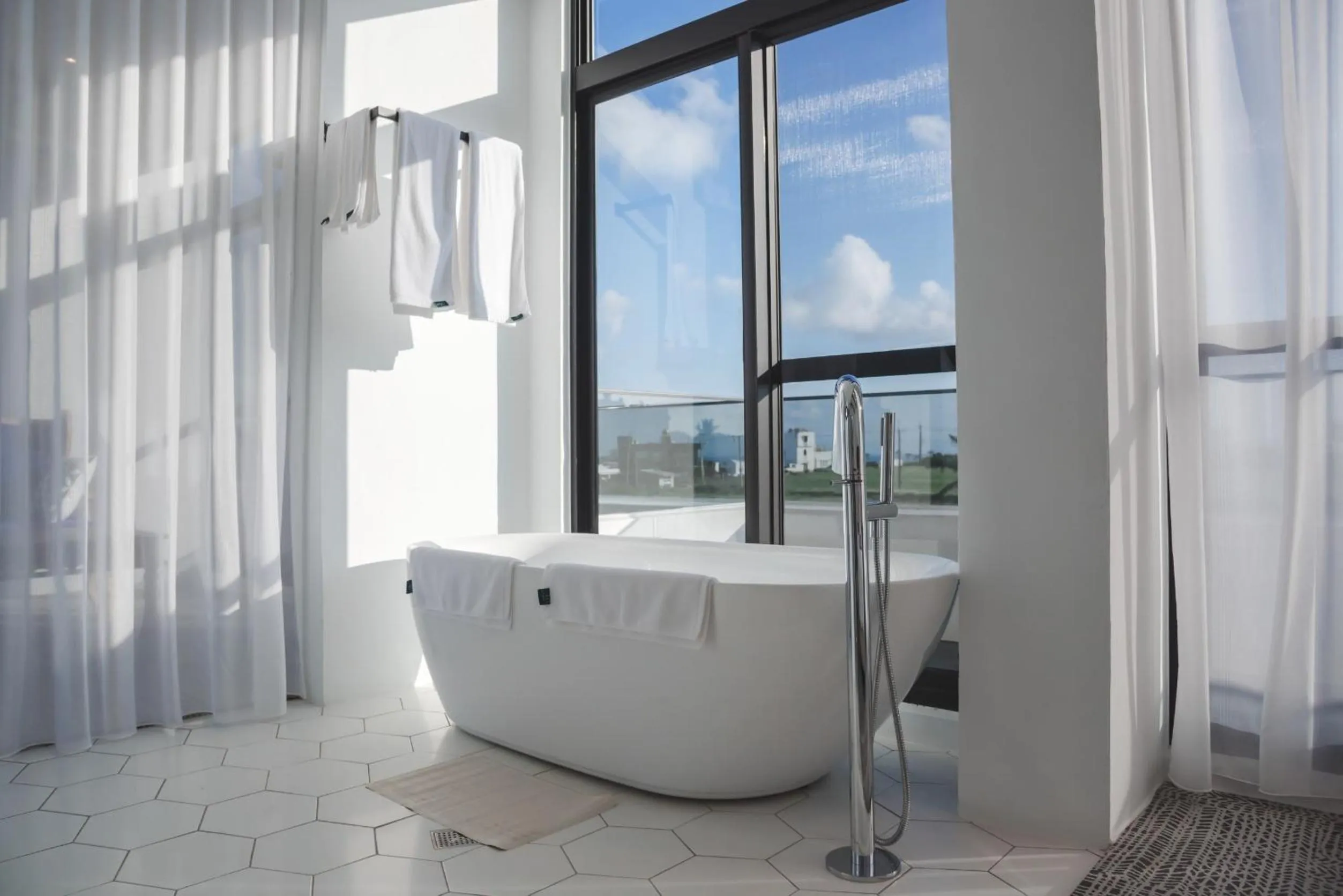 Bathroom in Cloud 9 Panorama