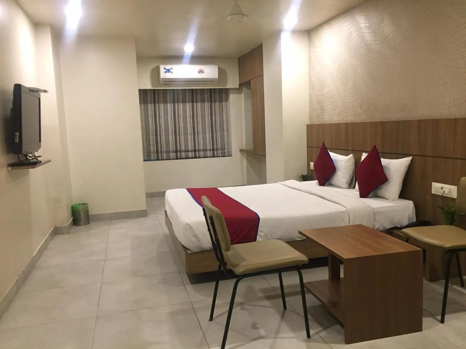 Bed in Hotel Imperial