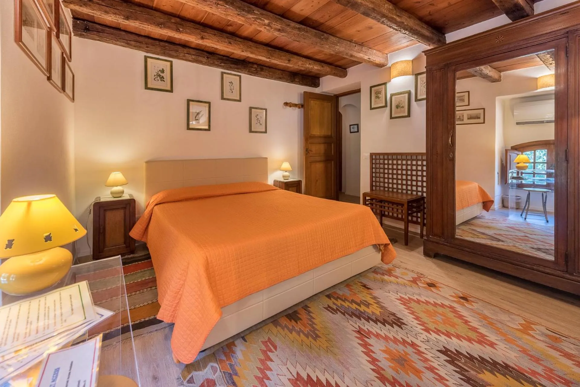 Photo of the whole room, Bed in Il Glicine La Piana dei Colli