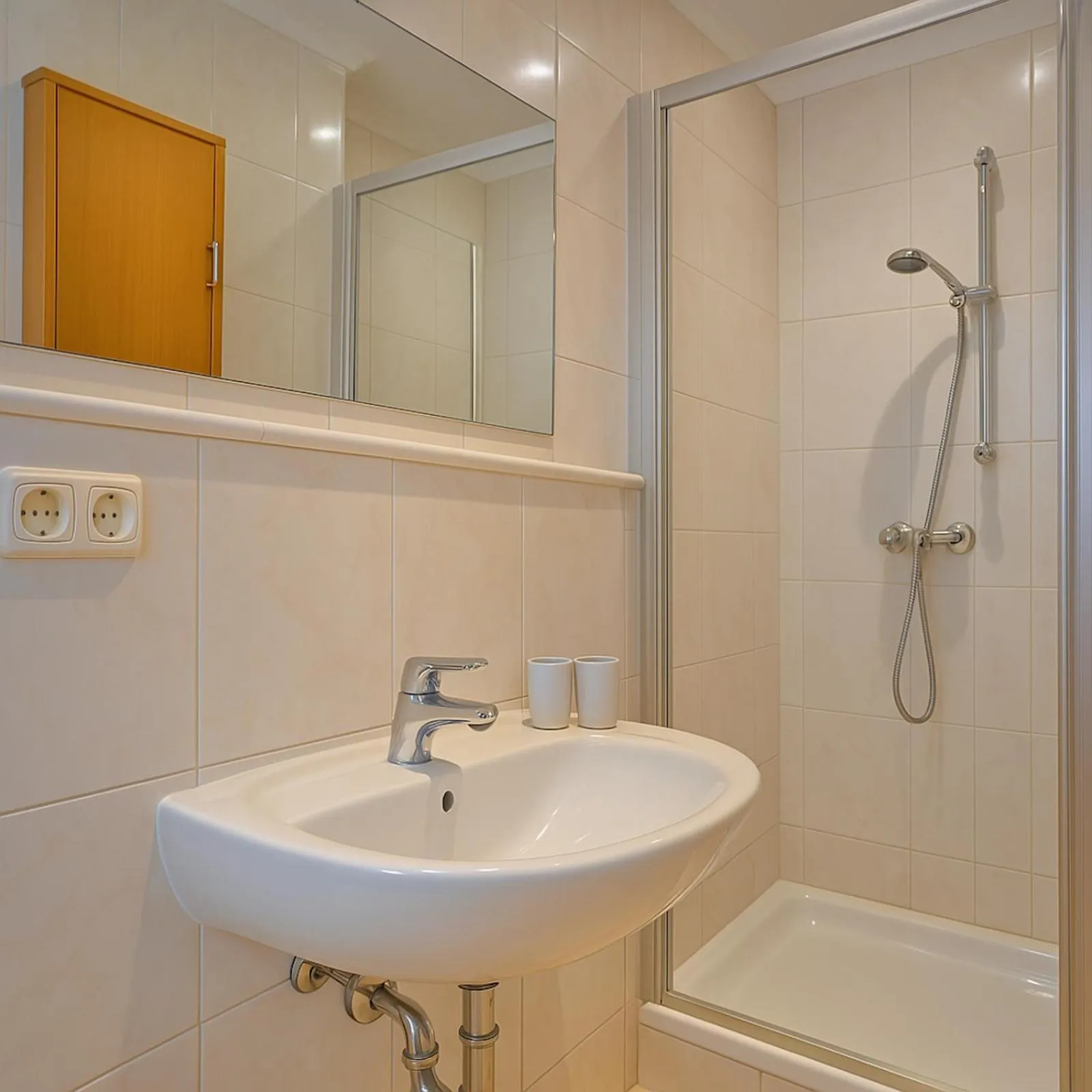 Shower in Hotel Schultheiss Hameln