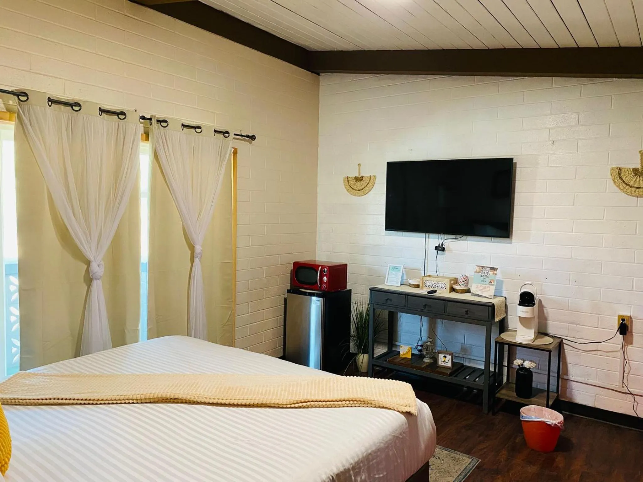 Bed in Sequoia Village