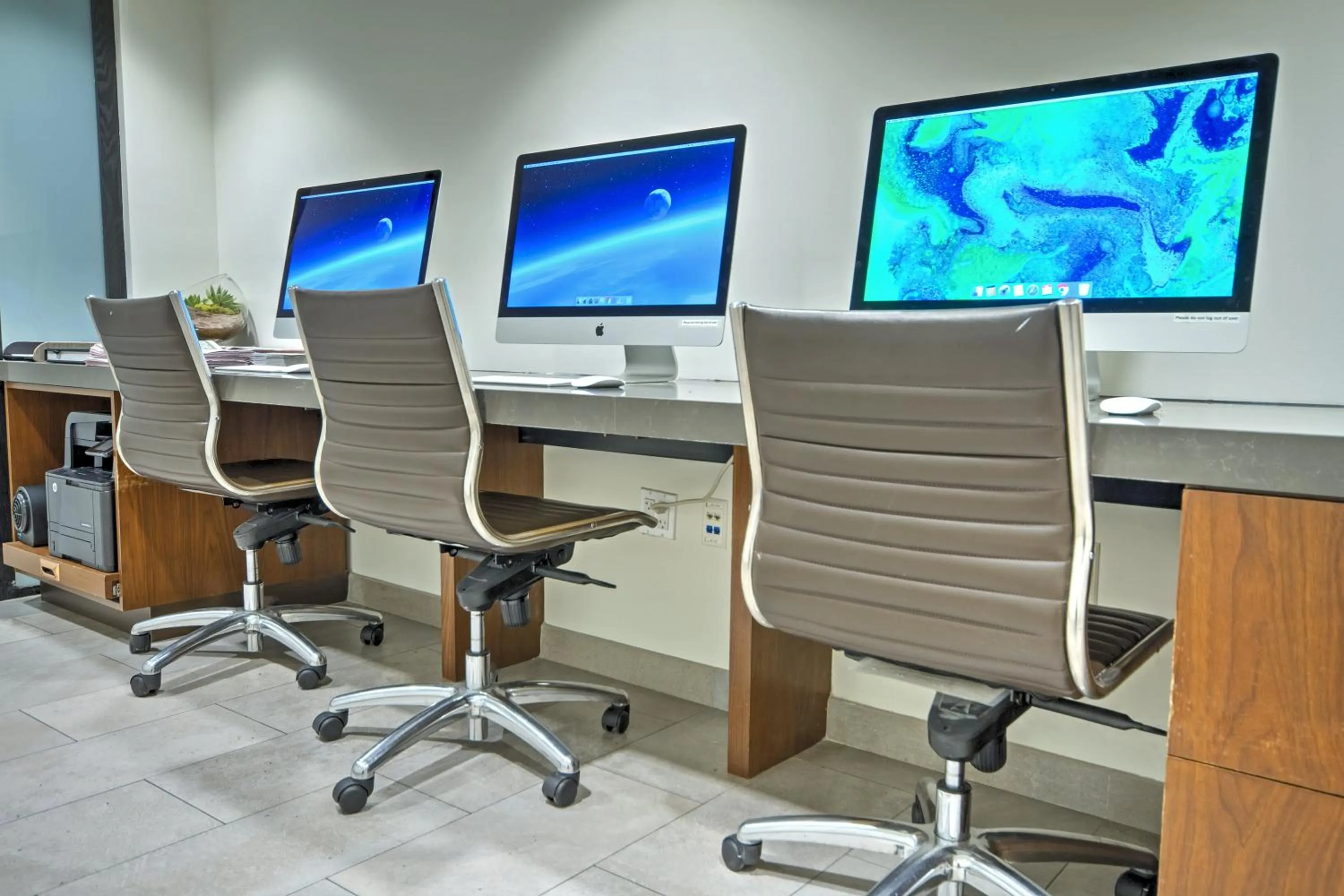 Business facilities in Club Wyndham Midtown 45