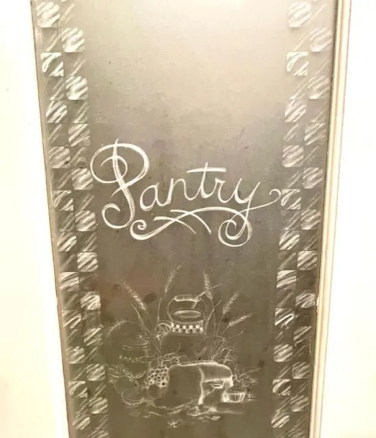 Property logo or sign in Grandview House on Hamilton Creek