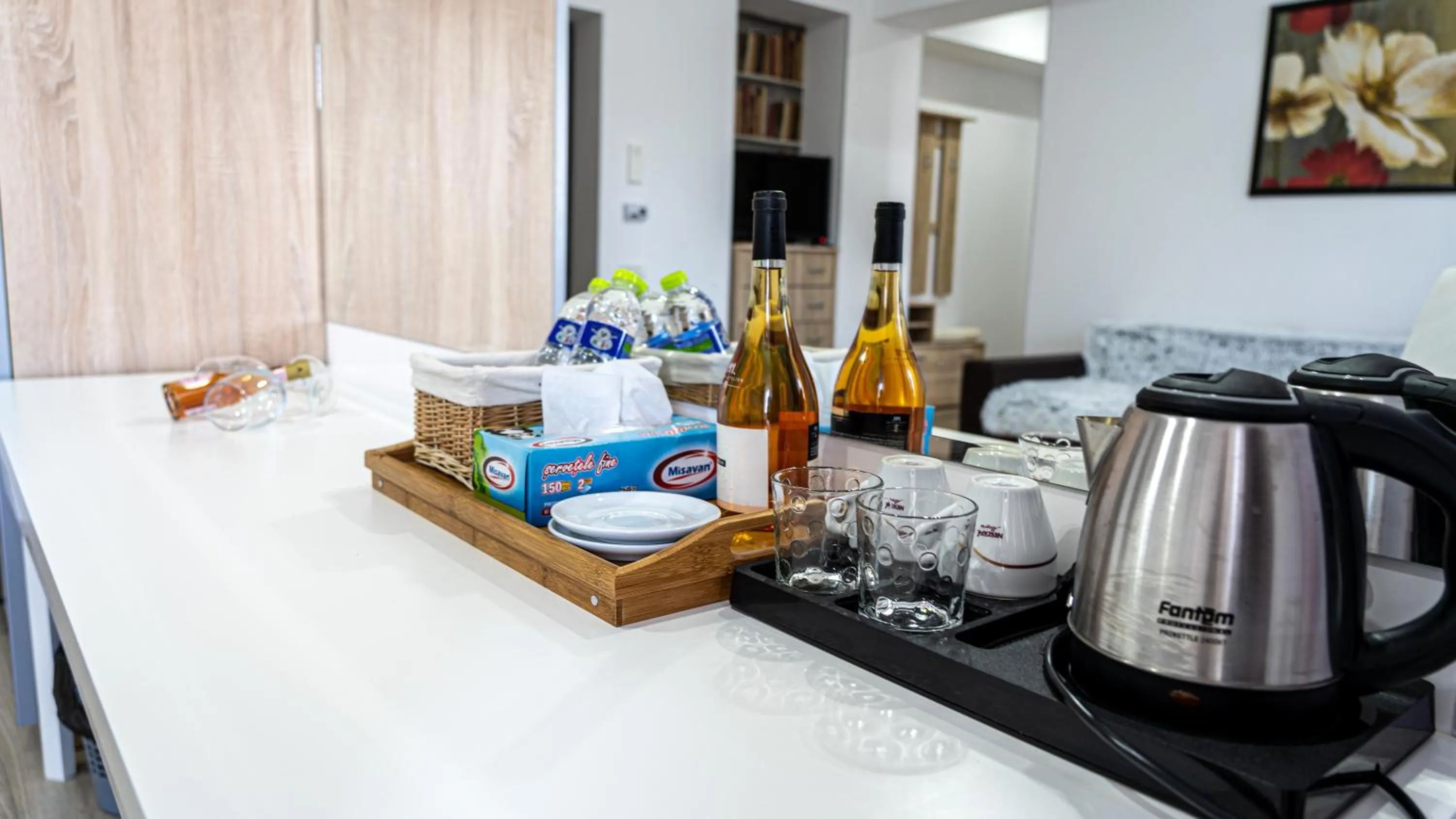 Coffee/tea facilities in Avenue Parliament Old Town - Avenue Hotels