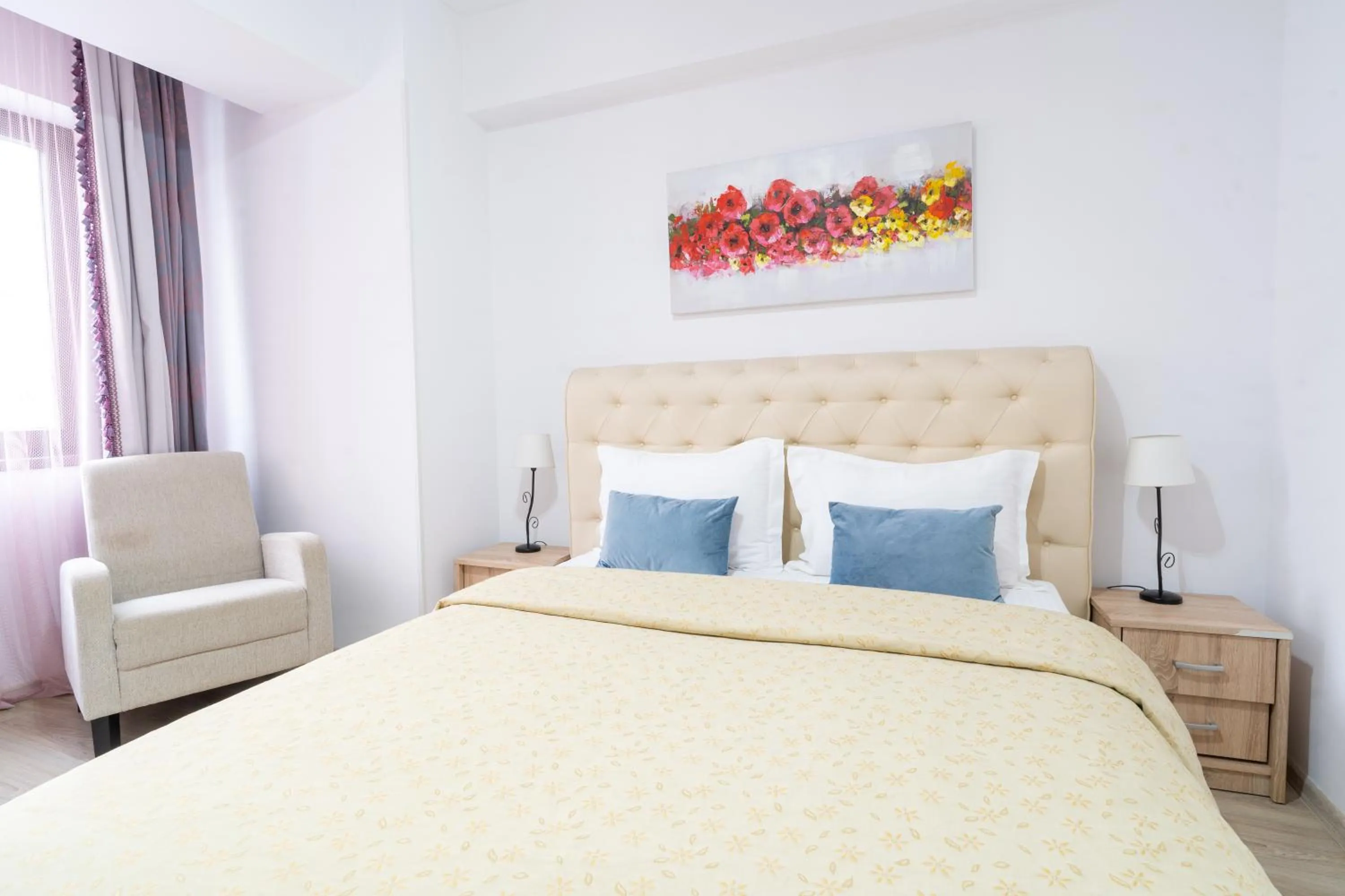 Bed in Avenue Parliament Old Town - Avenue Hotels