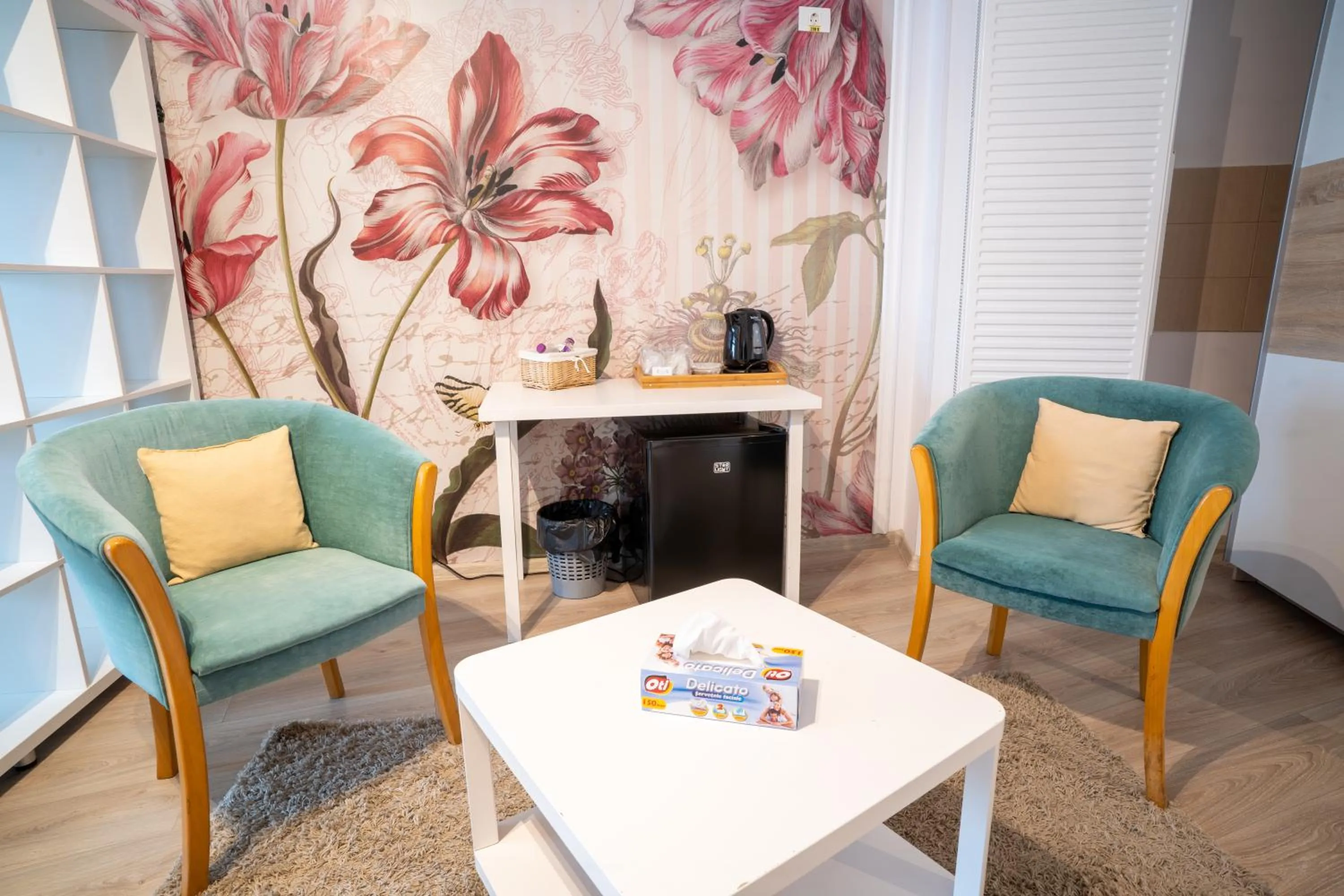 Seating area in Avenue Parliament Old Town - Avenue Hotels