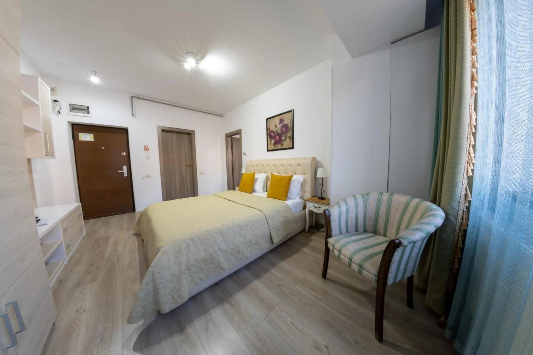 Bed in Avenue Parliament Old Town - Avenue Hotels