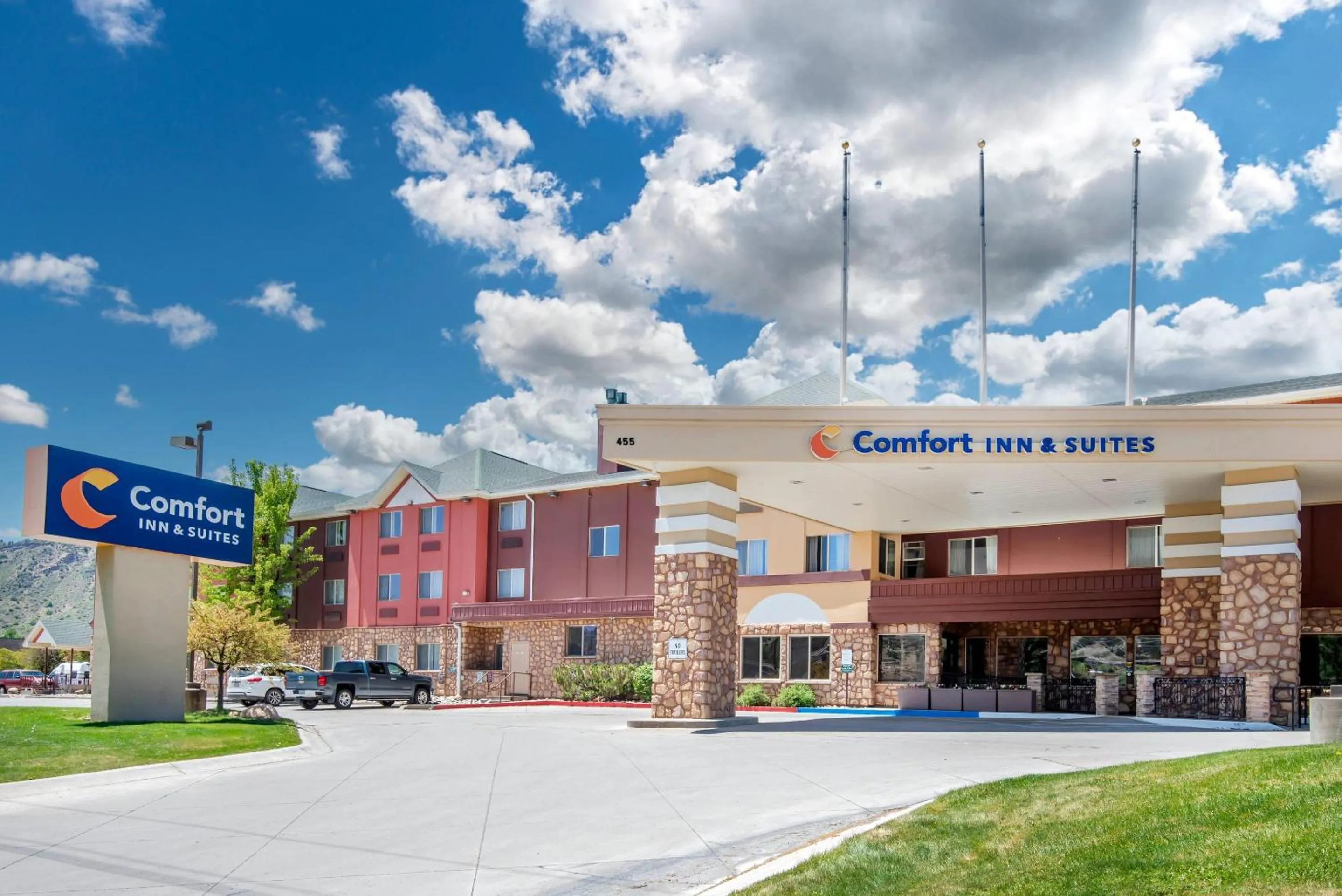 Property building in Comfort Inn & Suites Durango
