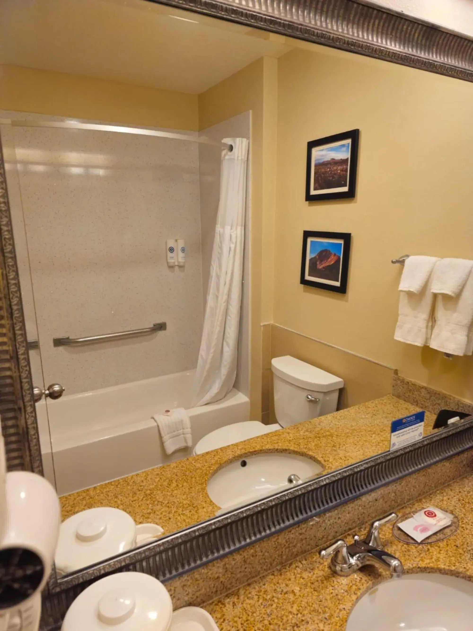 Suite with Four Queen Beds - Accessible/Non-Smoking in Comfort Inn & Suites Durango Suite with Four Queen Beds - Accessible/Non-Smoking in Comfort Inn & Suites Durango