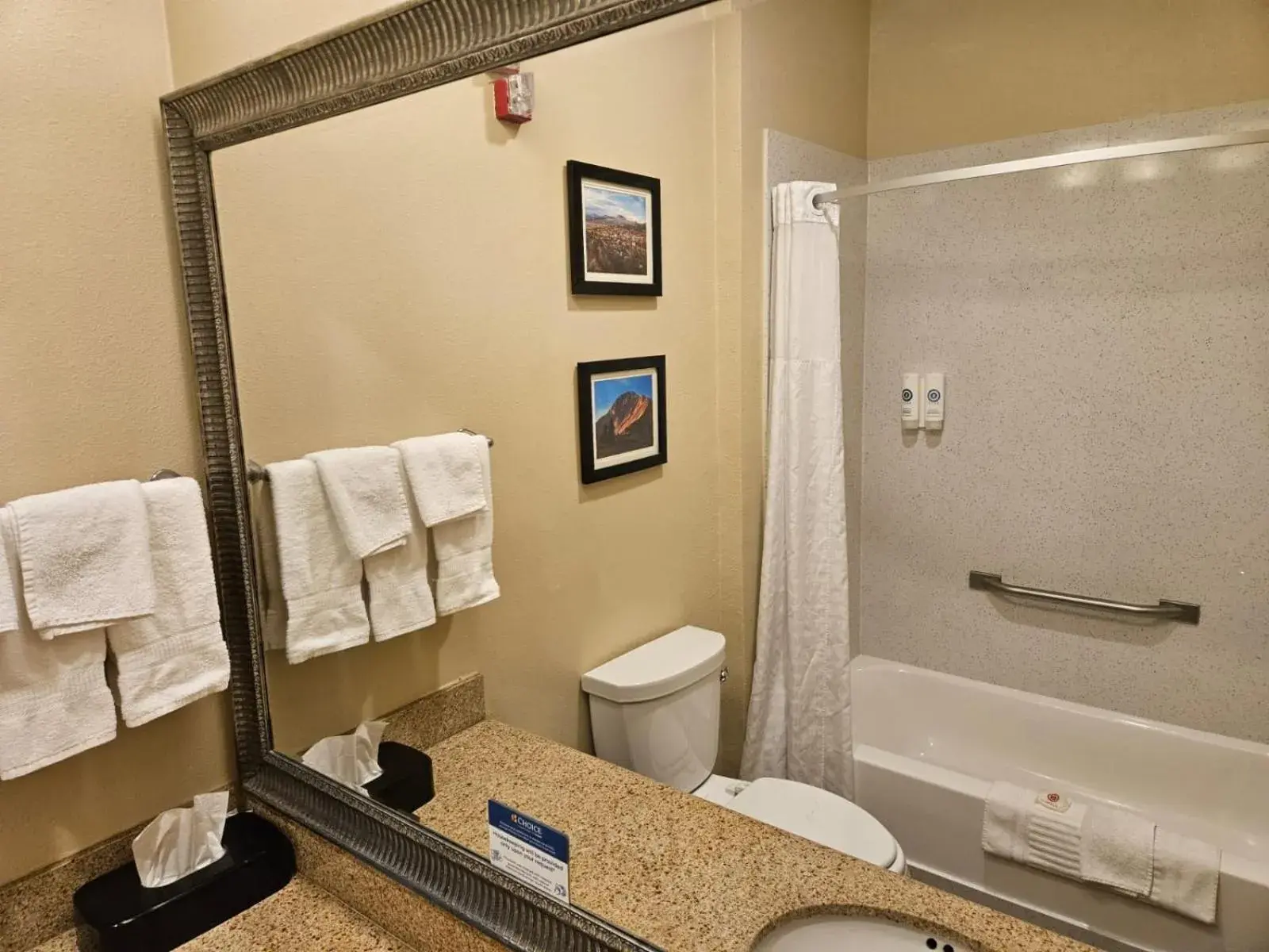 King Suite - Accessible/Non-Smoking in Comfort Inn & Suites Durango King Suite - Accessible/Non-Smoking in Comfort Inn & Suites Durango