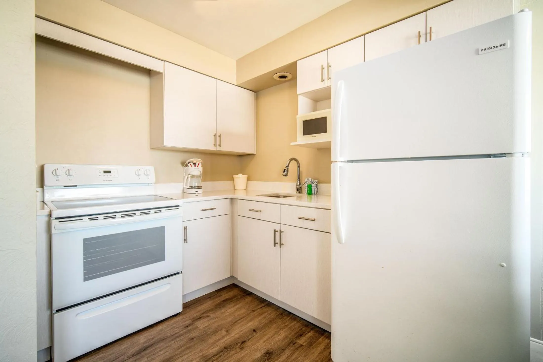 Kitchen or kitchenette in Perry's Ocean-Edge Resort