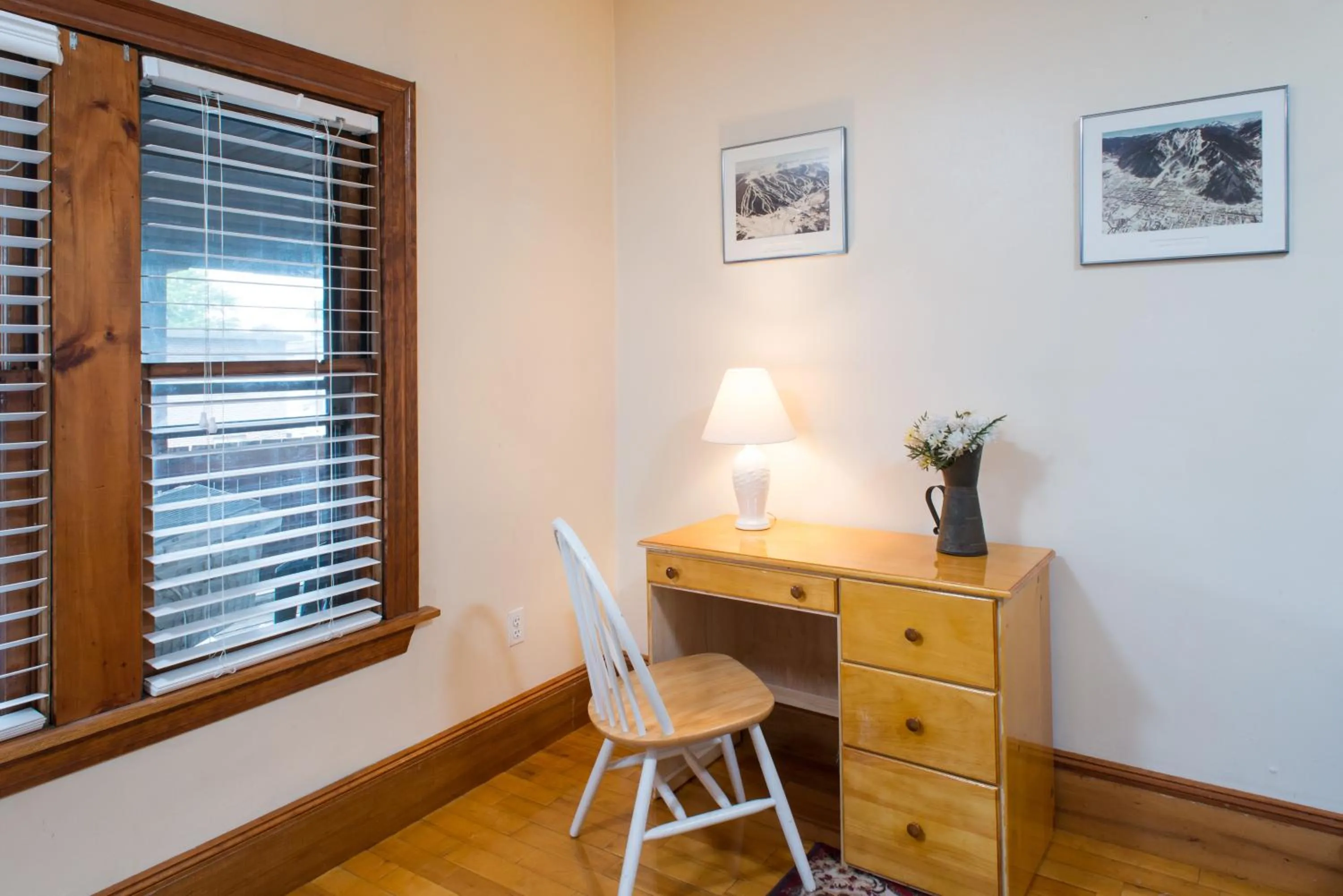 hair dresser in The Farrington Inn