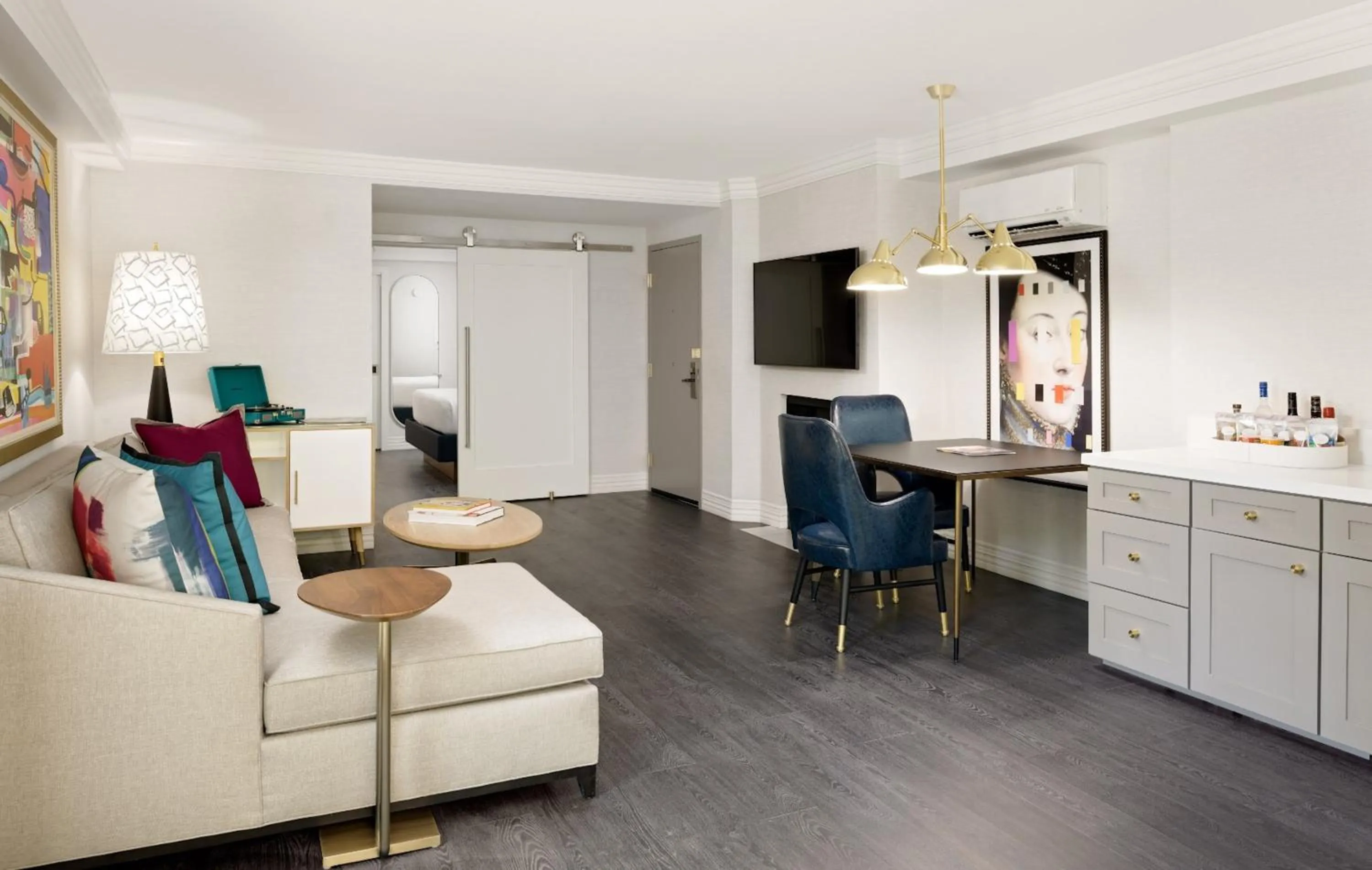 Seating area in Le Parc at Melrose