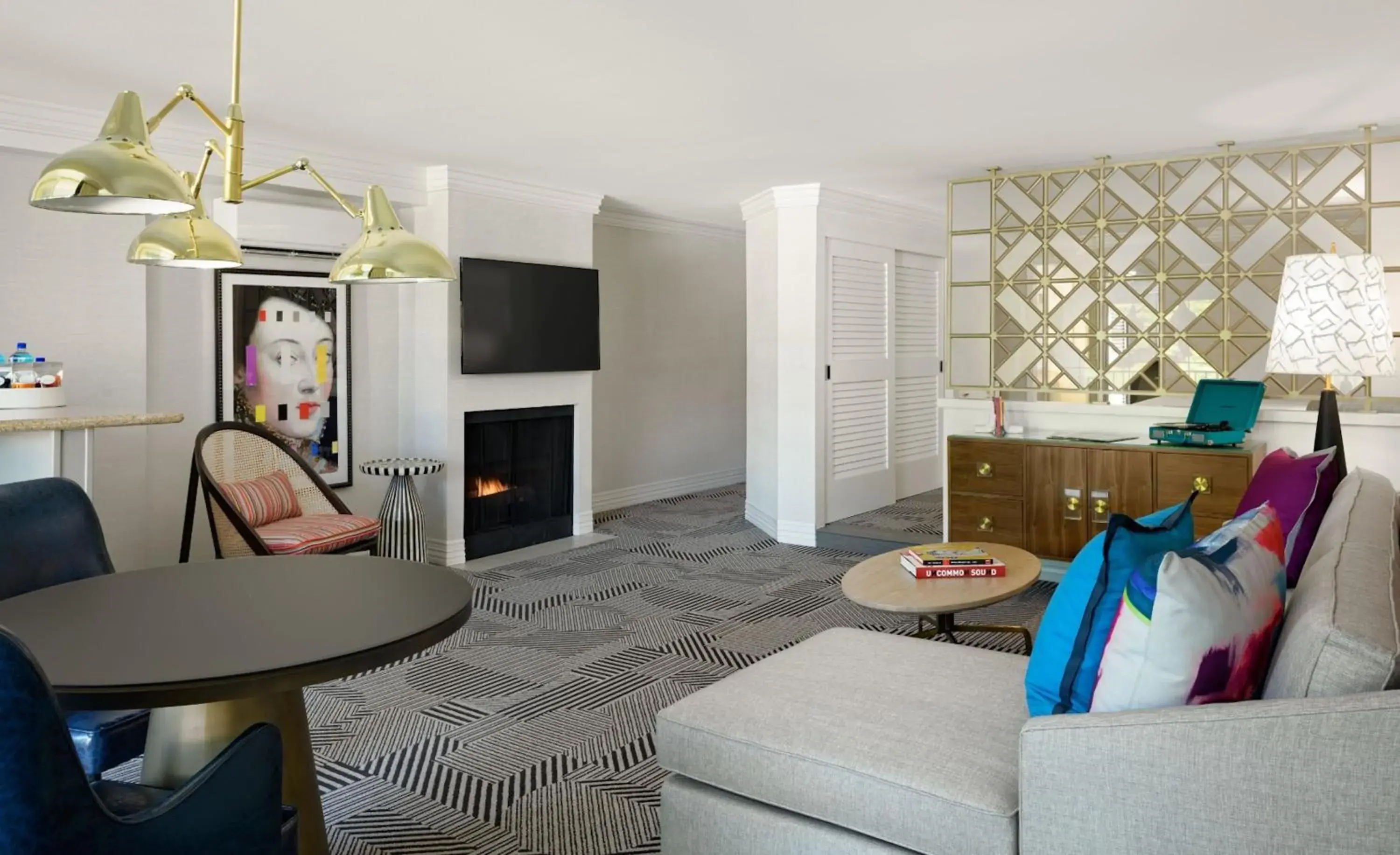 Premier 2 Queens Suite with Balcony in Le Parc at Melrose Premier 2 Queens Suite with Balcony in Le Parc at Melrose