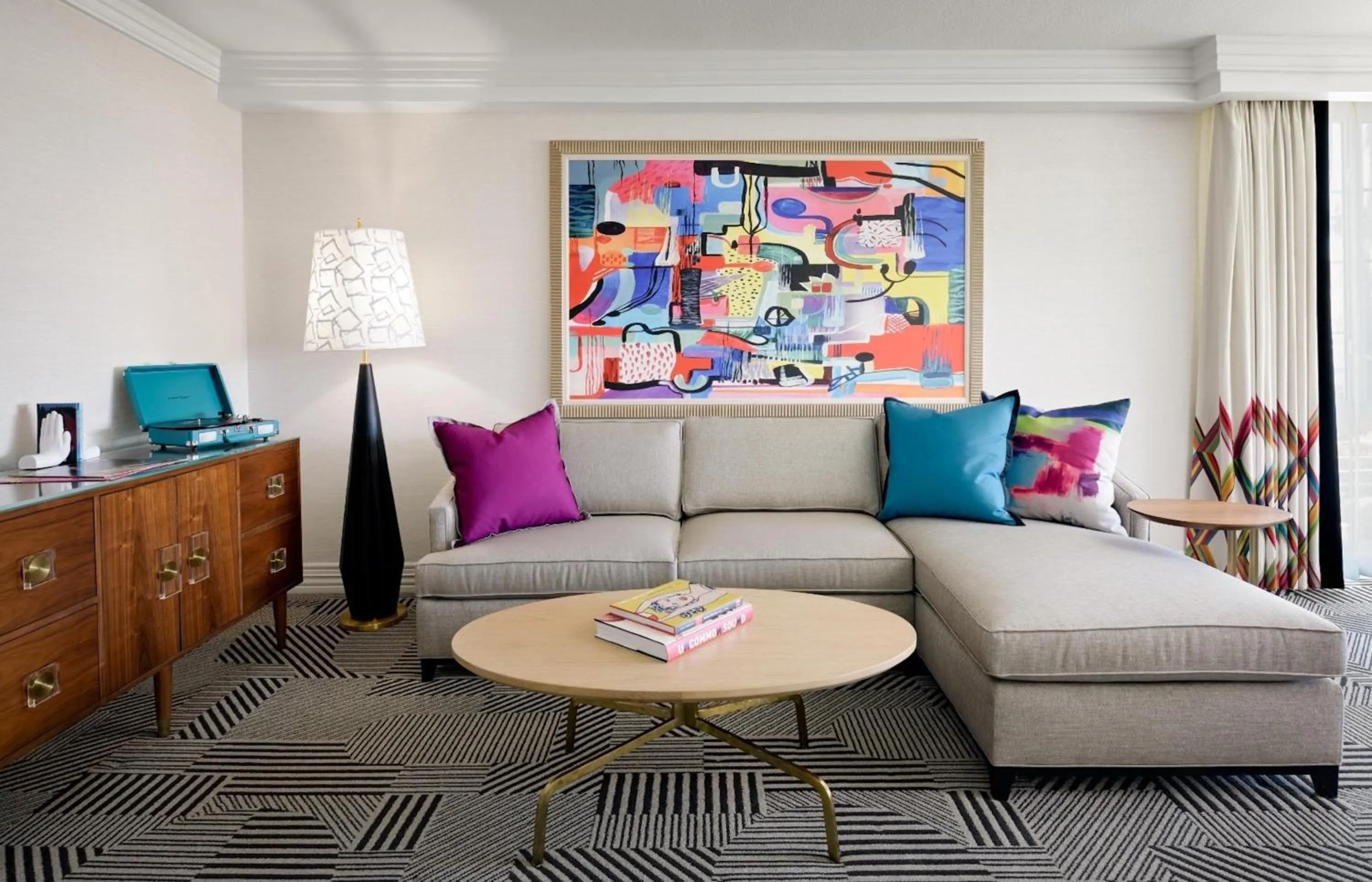 Seating area in Le Parc at Melrose