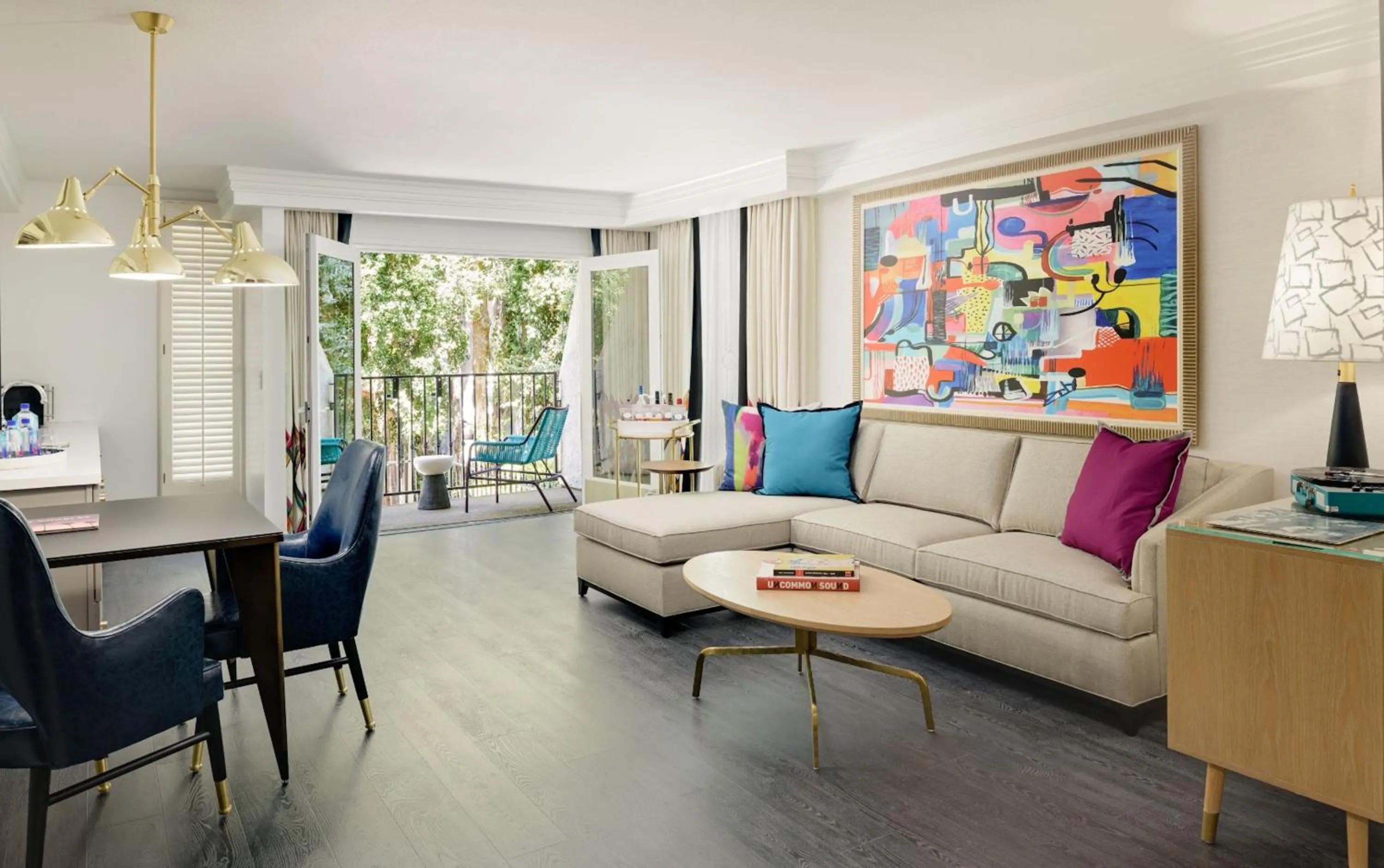 Seating area in Le Parc at Melrose