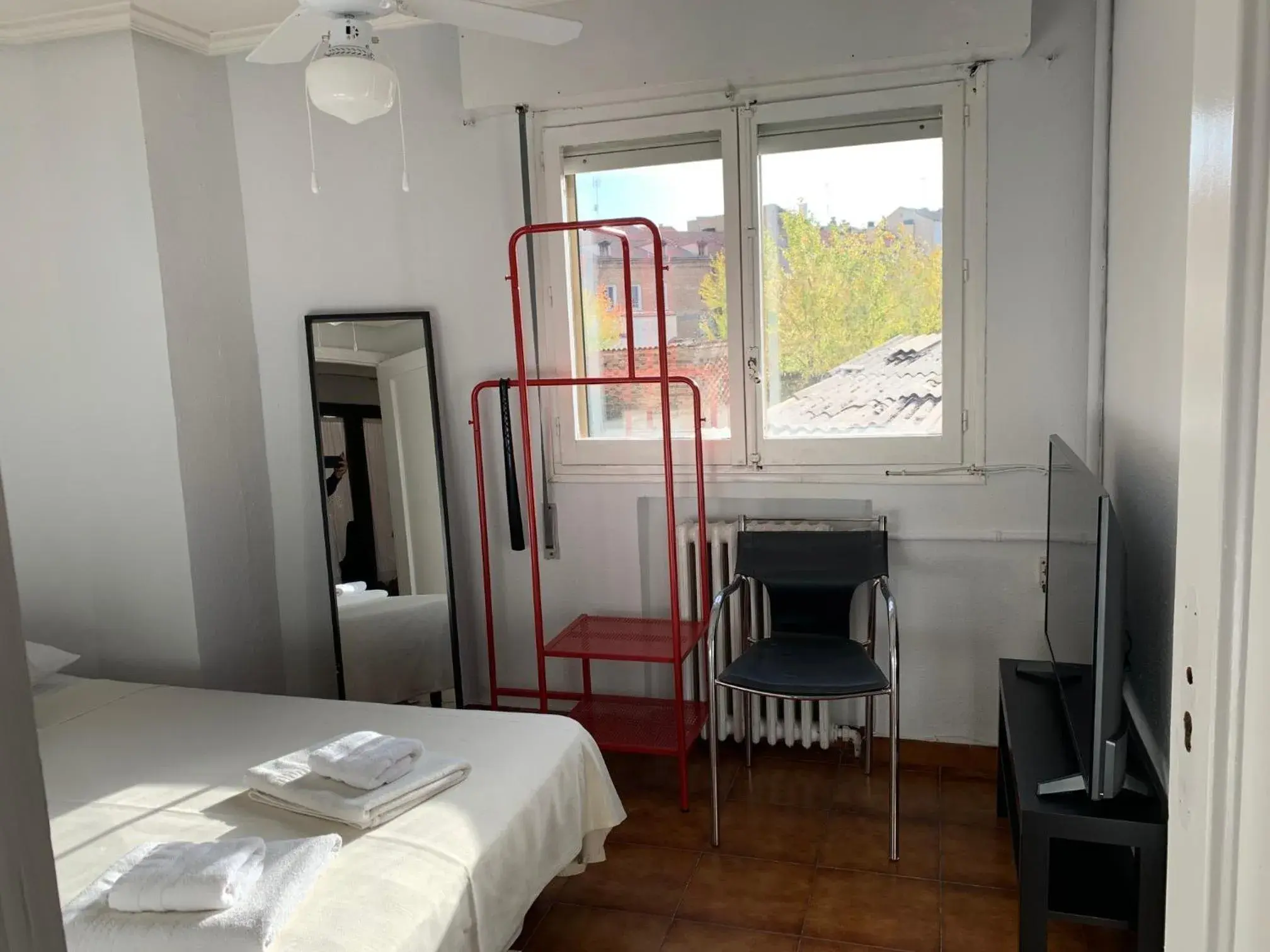 Deluxe Queen Room in Hotel y Restaurante Puerta de Aranda Deluxe Queen Room in Hotel y Restaurante Puerta de Aranda