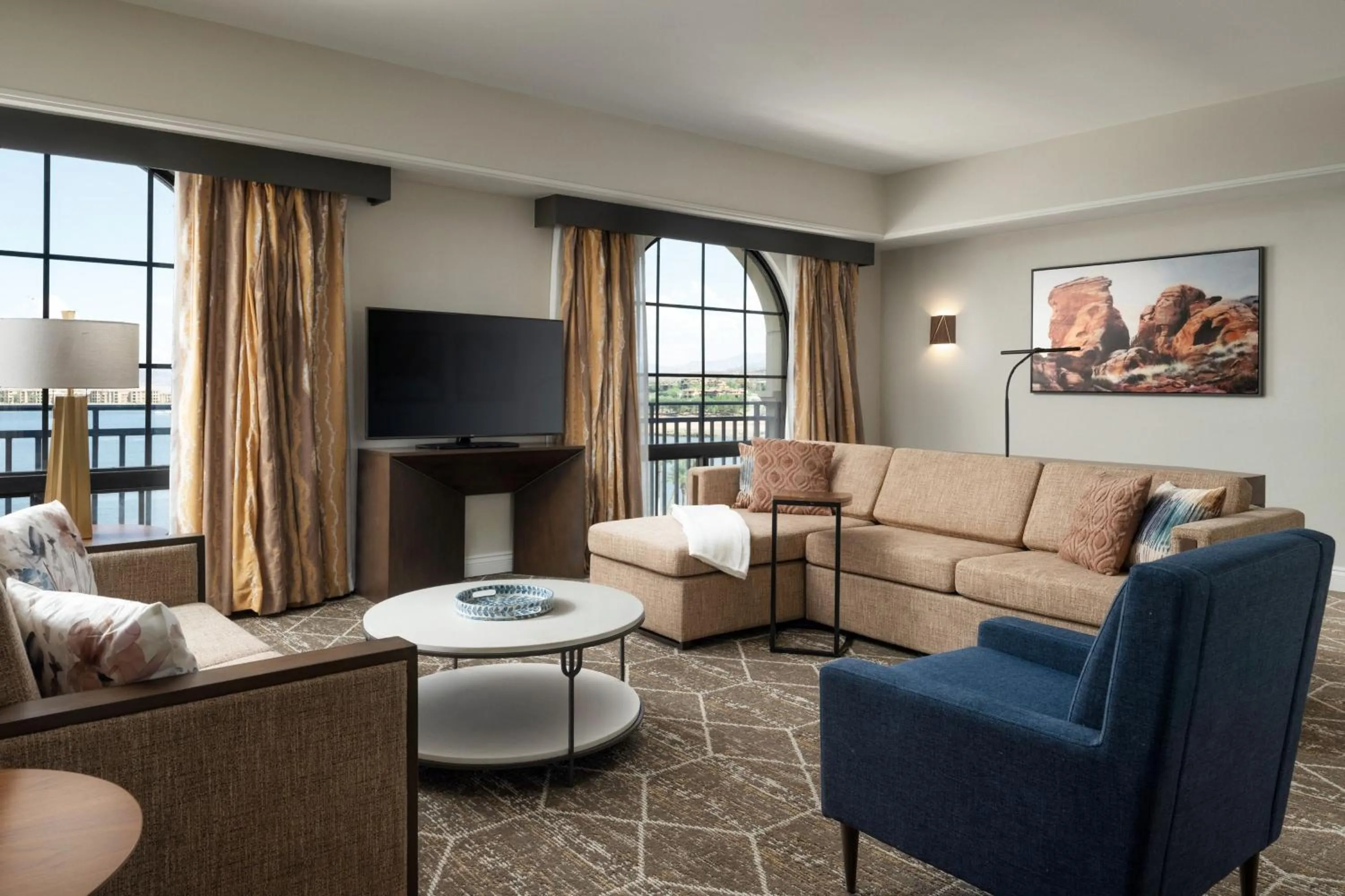 Living room in The Westin Lake Las Vegas Resort & Spa