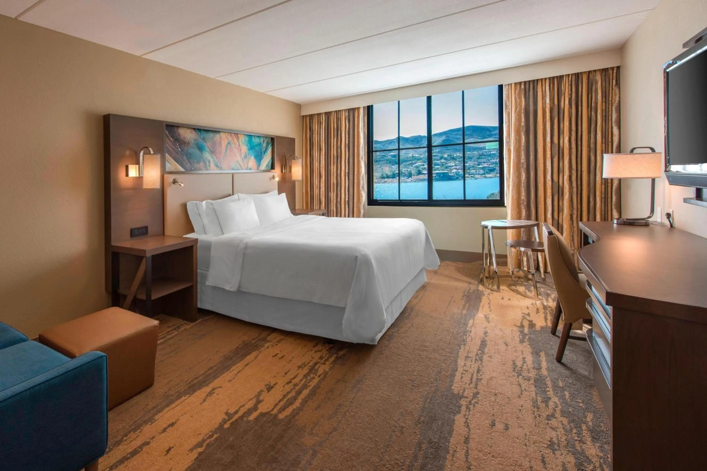 Photo of the whole room, Bed in The Westin Lake Las Vegas Resort & Spa