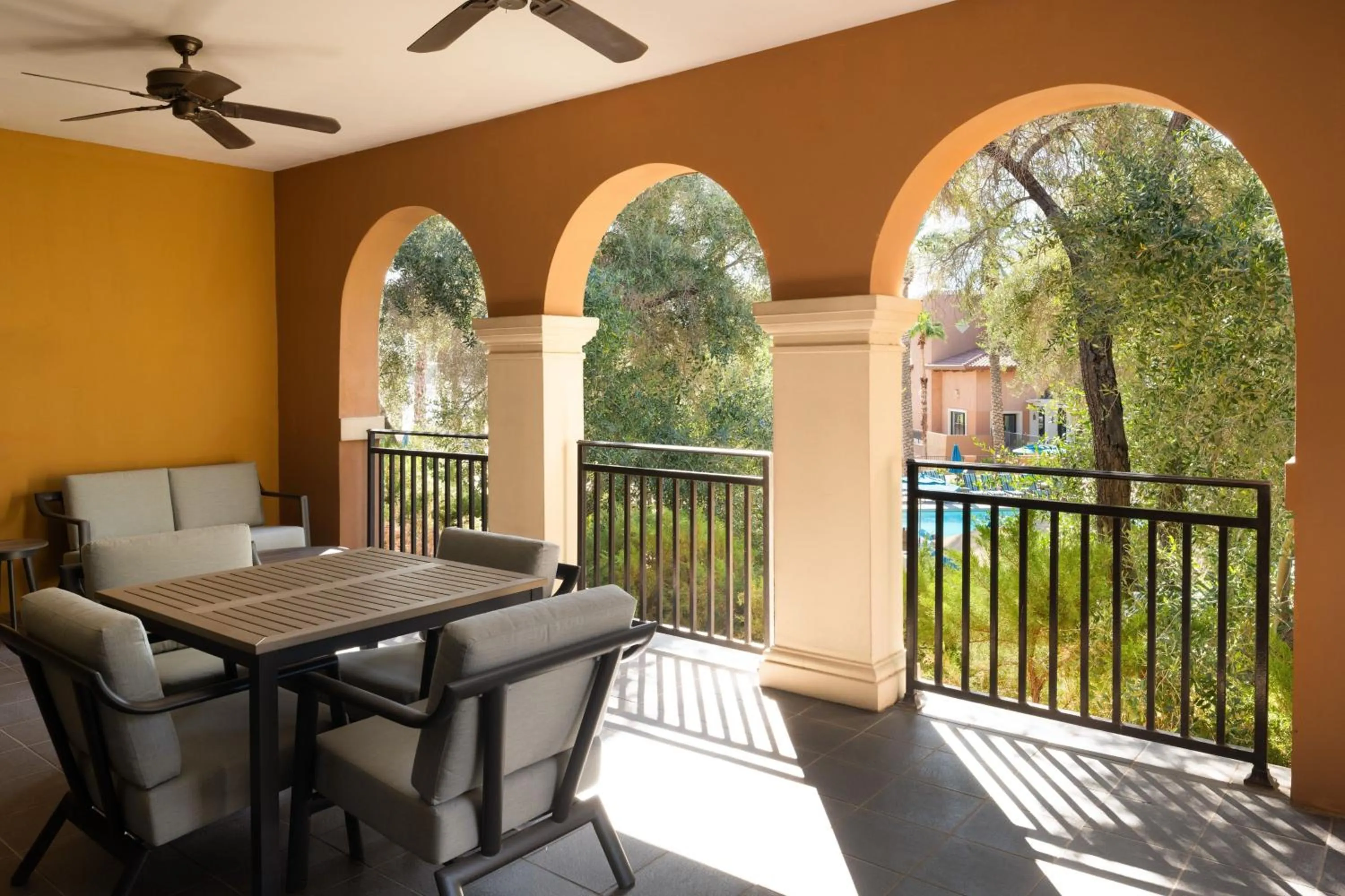 Swimming pool in The Westin Lake Las Vegas Resort & Spa
