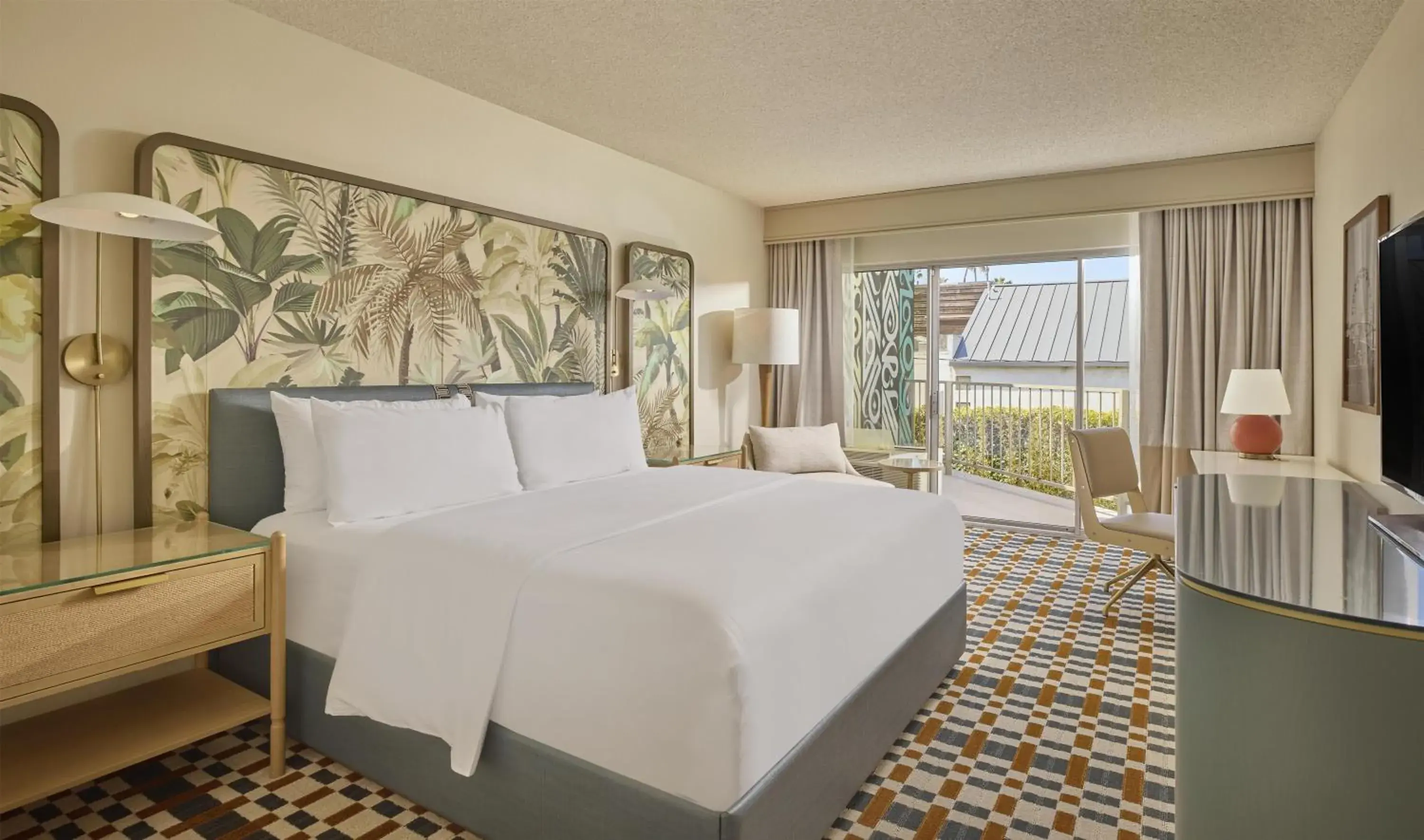 King Room in Hyatt Centric Delfina Santa Monica King Room in Hyatt Centric Delfina Santa Monica