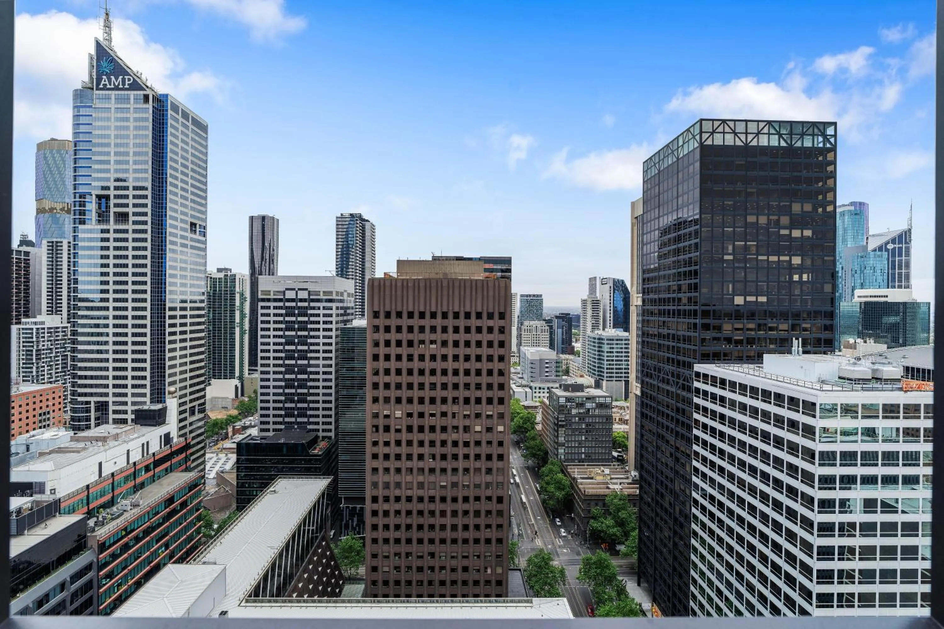 Day in Collins House Apartments by CLLIX