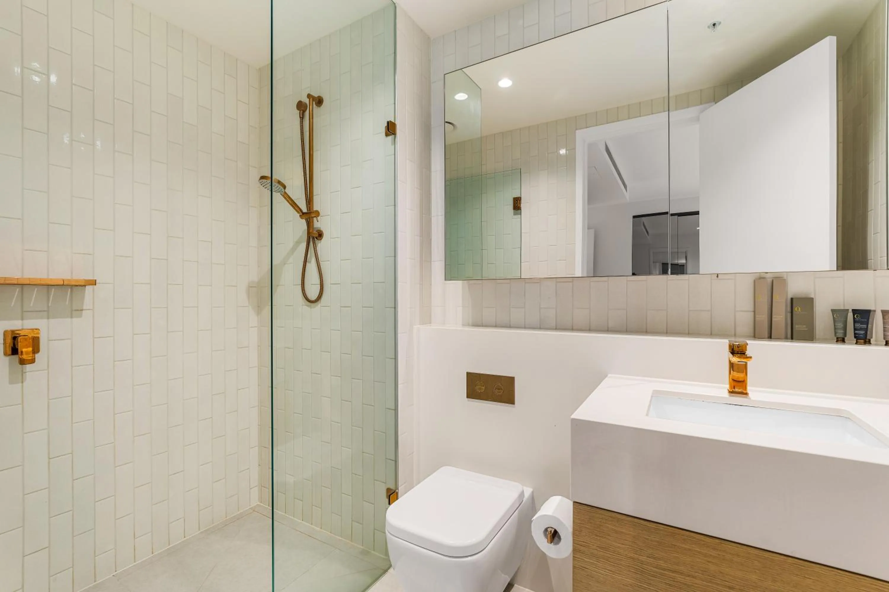 Shower in Collins House Apartments by CLLIX