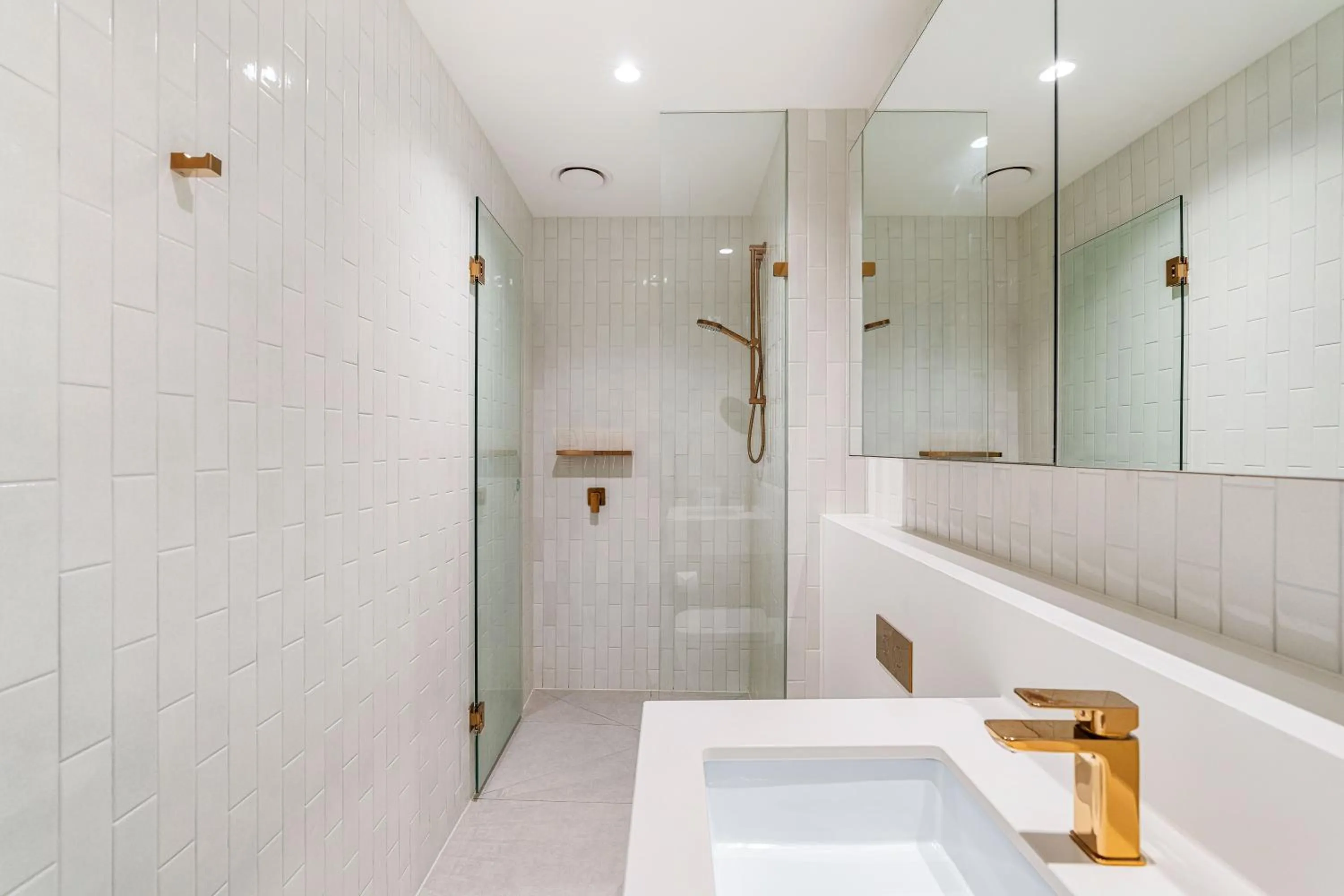 Shower in Collins House Apartments by CLLIX