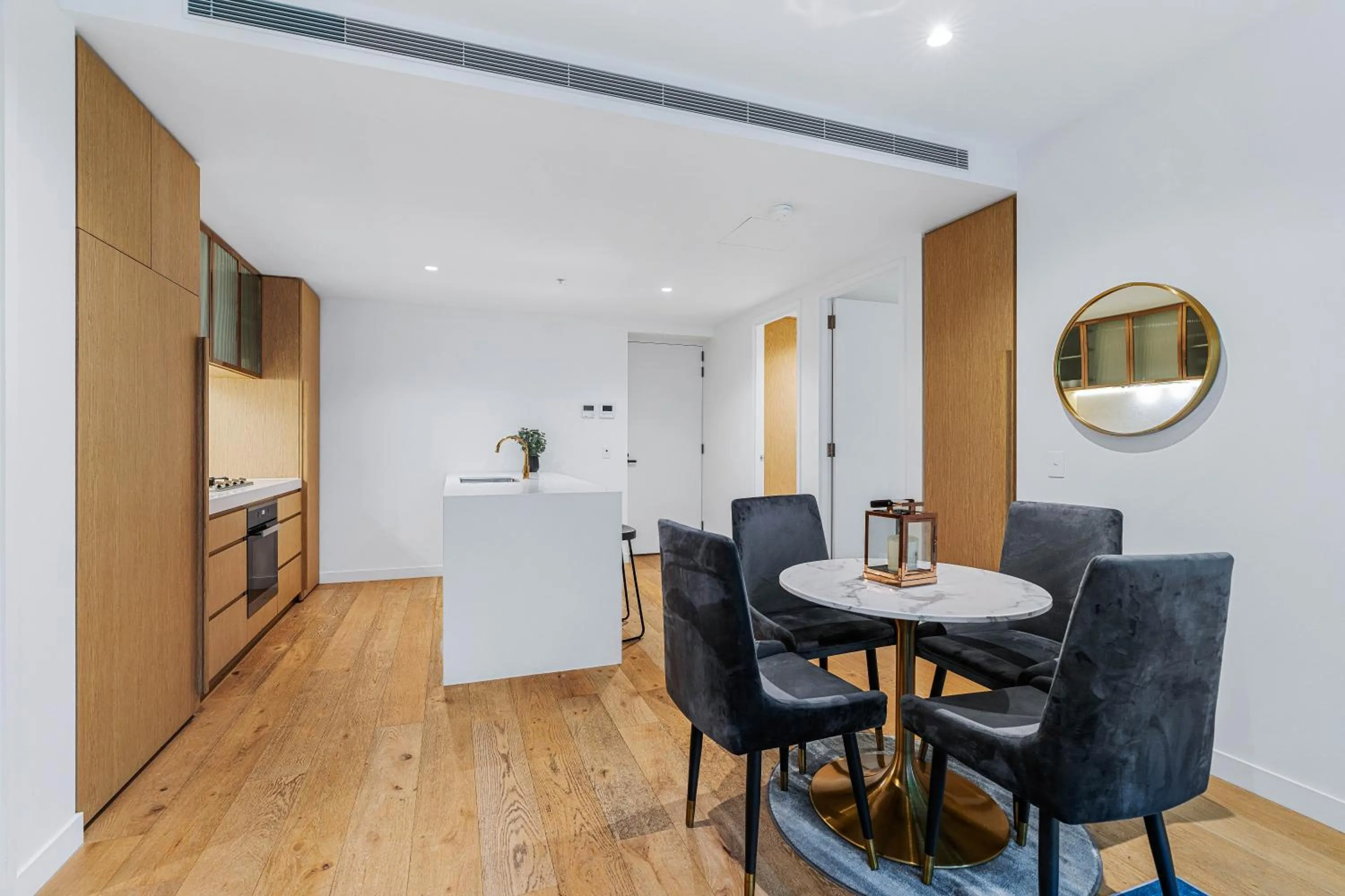 Kitchen or kitchenette in Collins House Apartments by CLLIX
