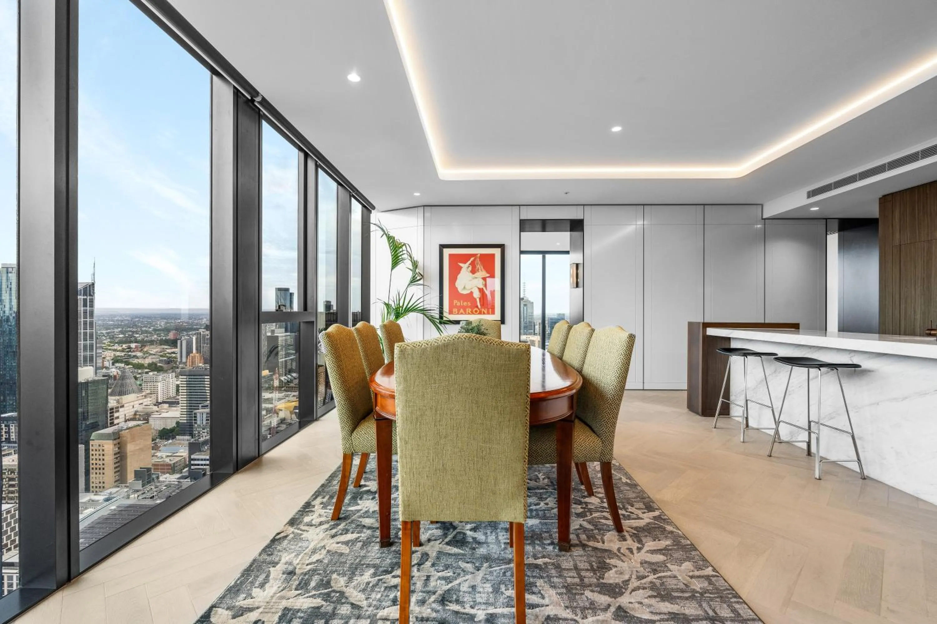 Dining area in Collins House Apartments by CLLIX
