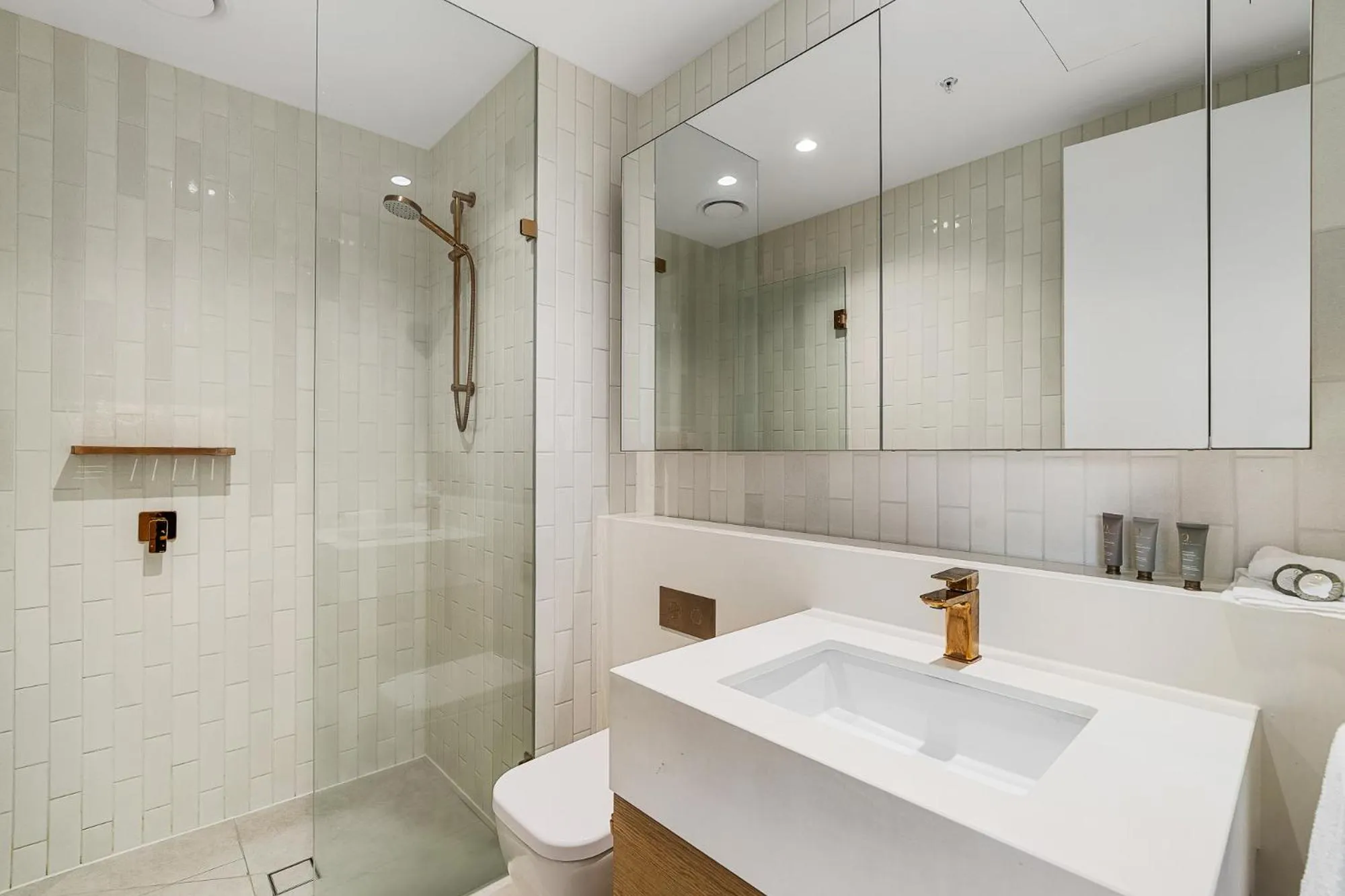 Shower in Collins House Apartments by CLLIX