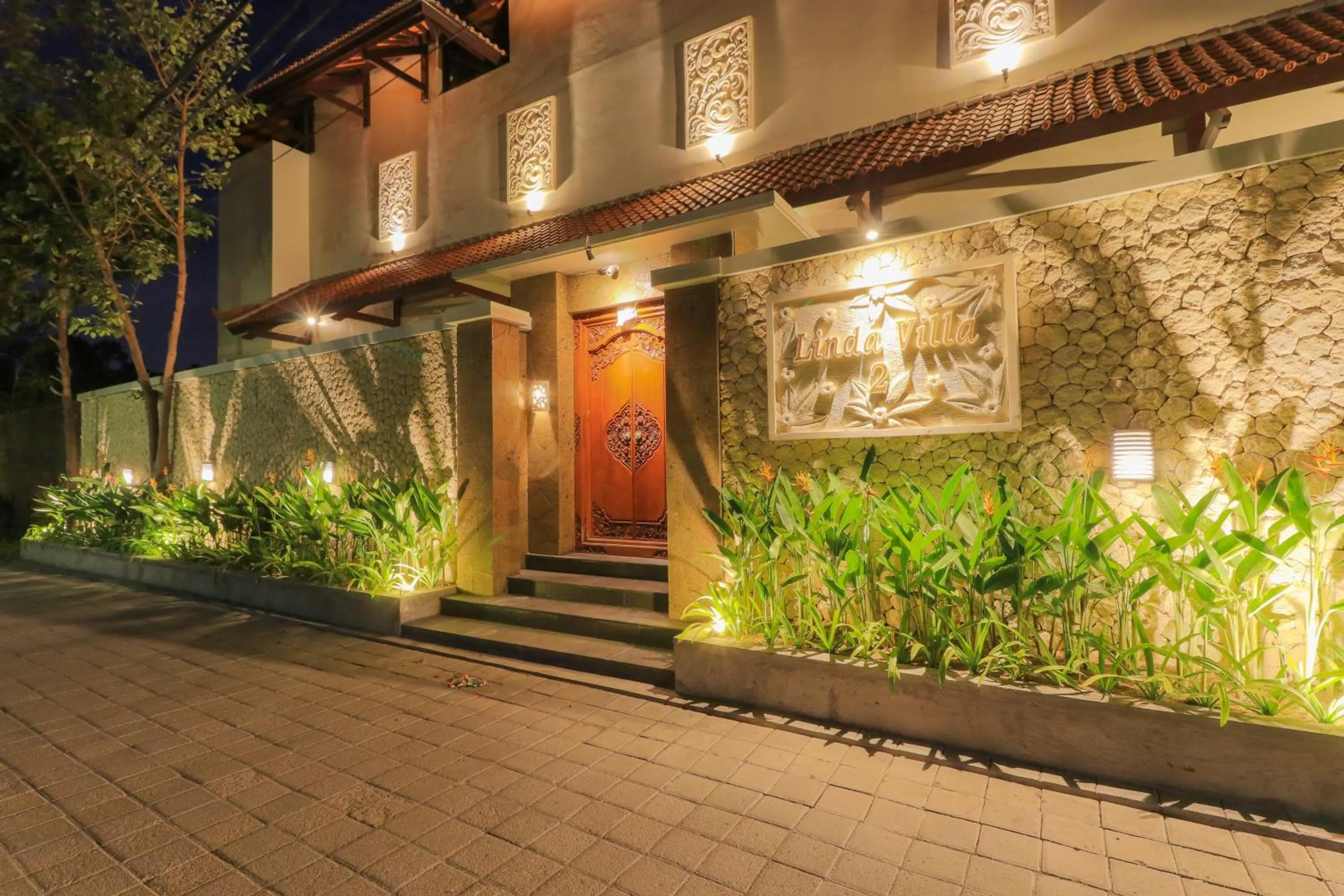 Property building in Linda Villa 2