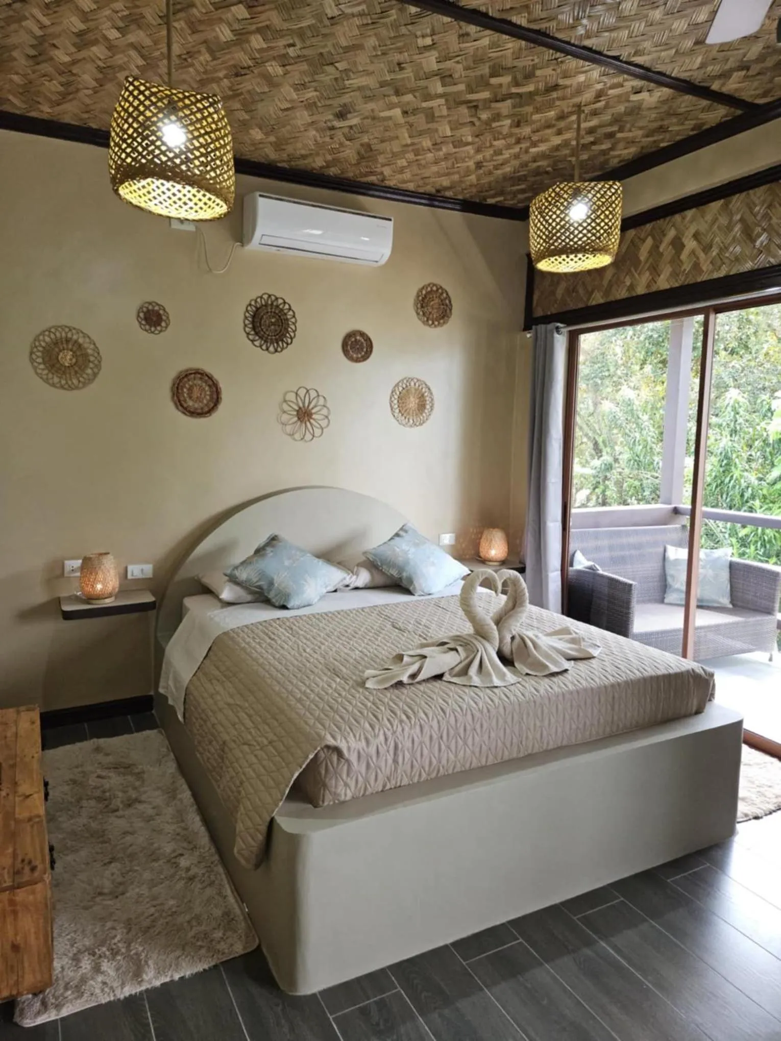 Bed in Angel Nido Resort
