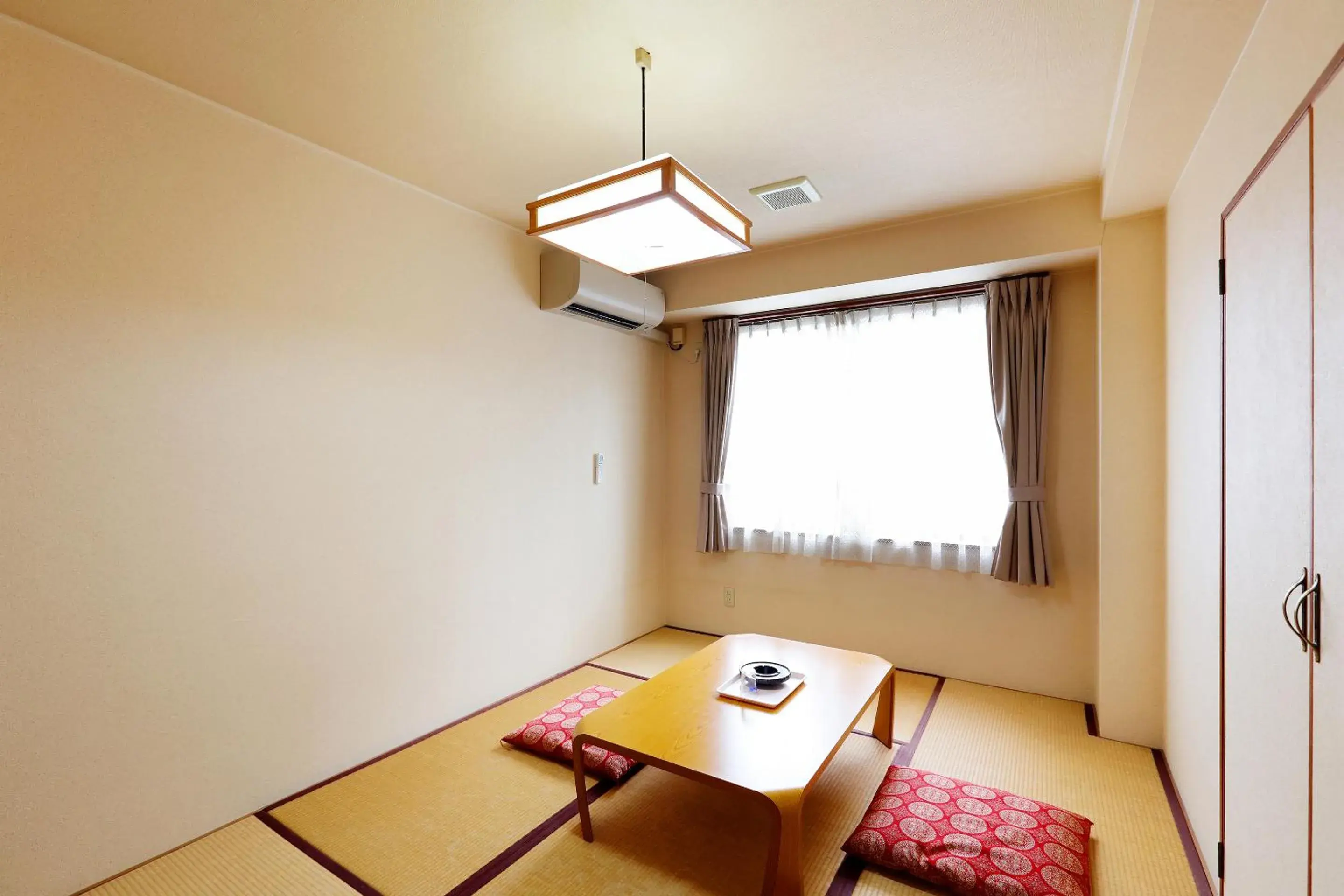 Japanese-Style Triple Room with Shared bathroom -Smoking - single occupancy in Tabist Rays Hotel Yakata Japanese-Style Triple Room with Shared bathroom -Smoking - single occupancy in Tabist Rays Hotel Yakata