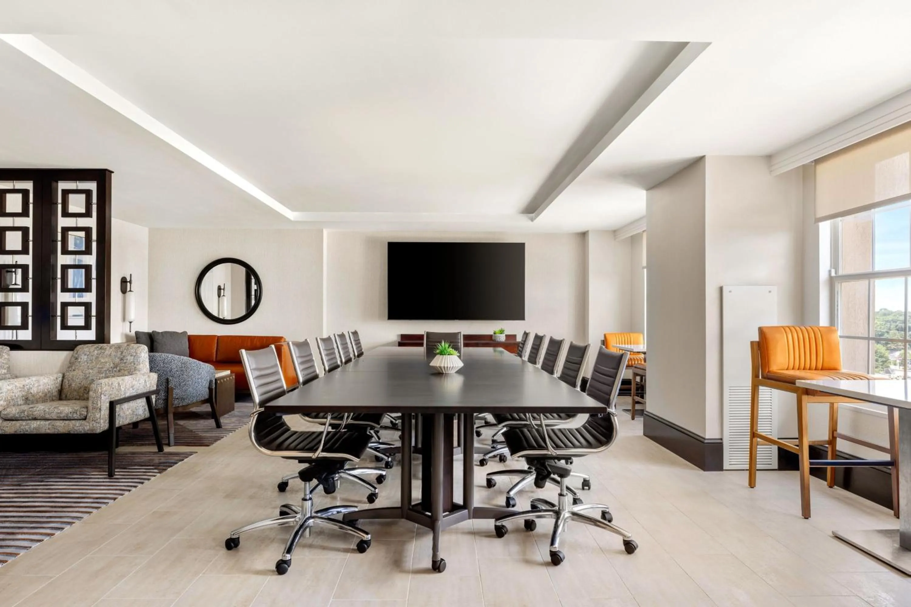 Meeting/conference room in Sheraton Suites Galleria Atlanta