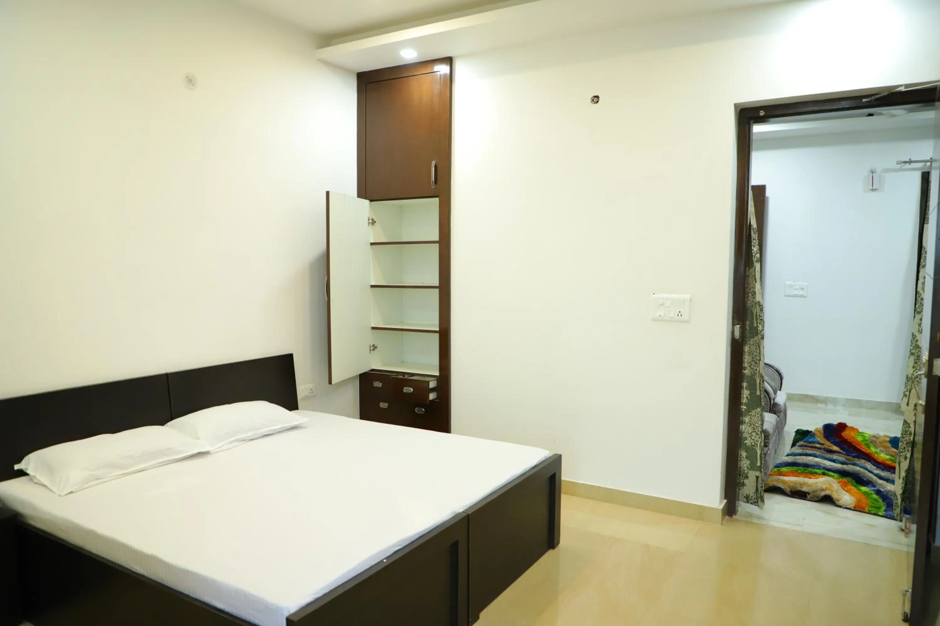 Bed in Shivoham Yoga Retreat