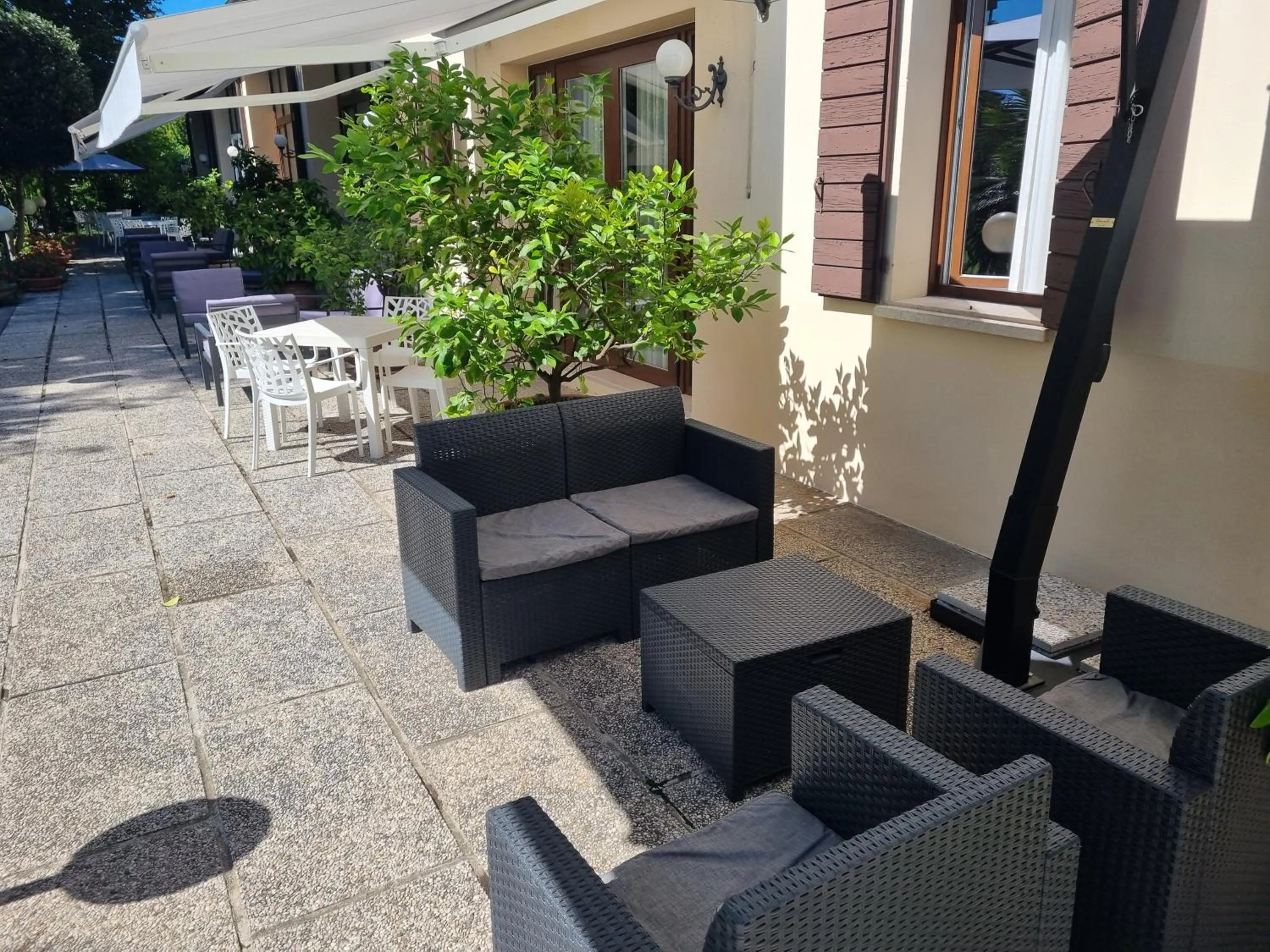 Property building in Hotel Piroga Padova