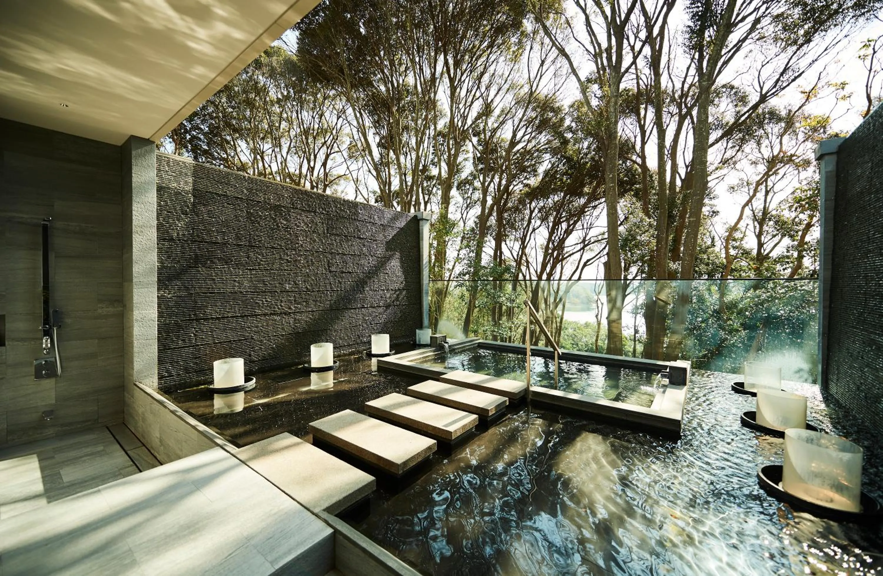 Open Air Bath in THE HIRAMATSU HOTELS & RESORTS KASHIKOJIMA