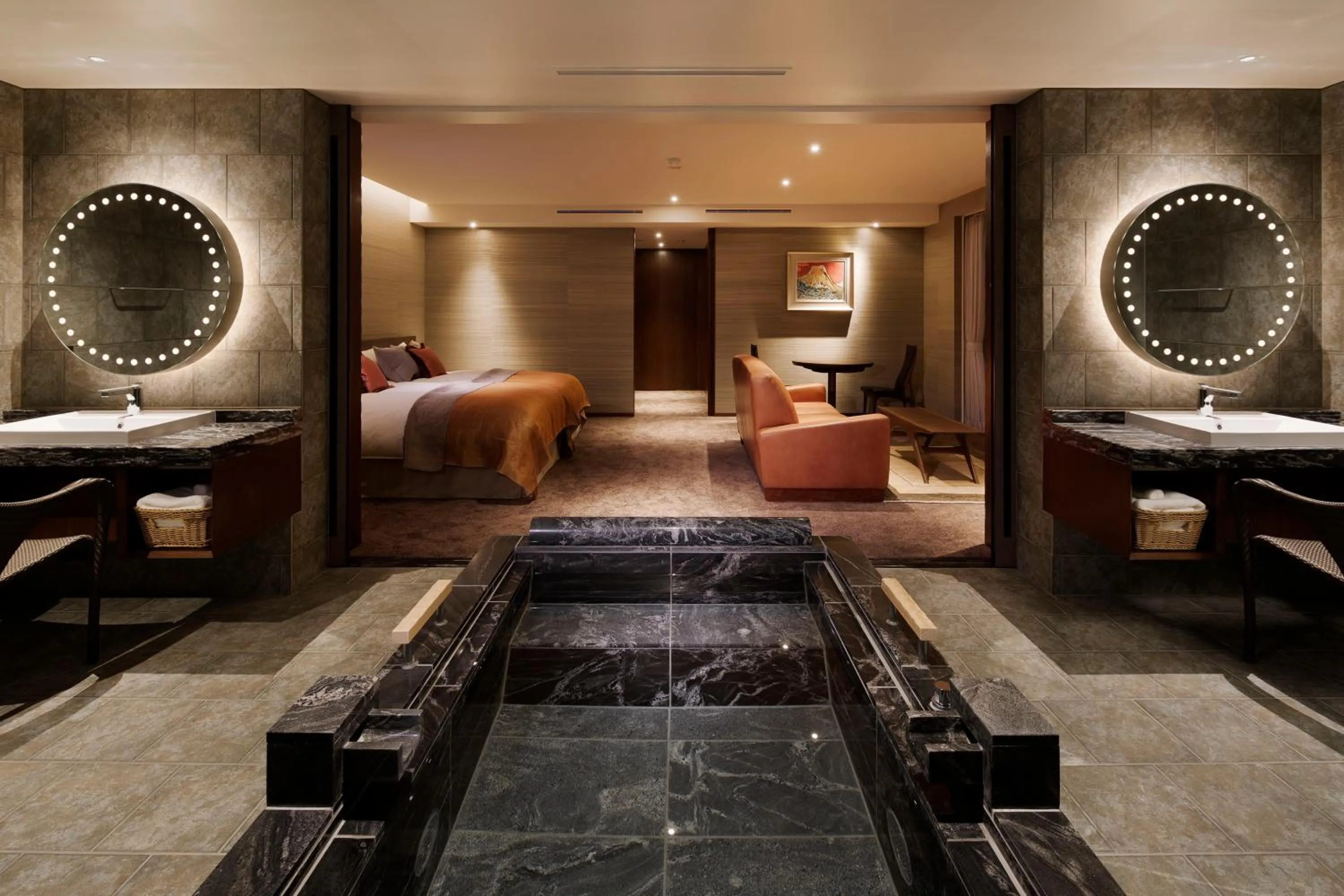 Hot Spring Bath, Bed in THE HIRAMATSU HOTELS & RESORTS ATAMI