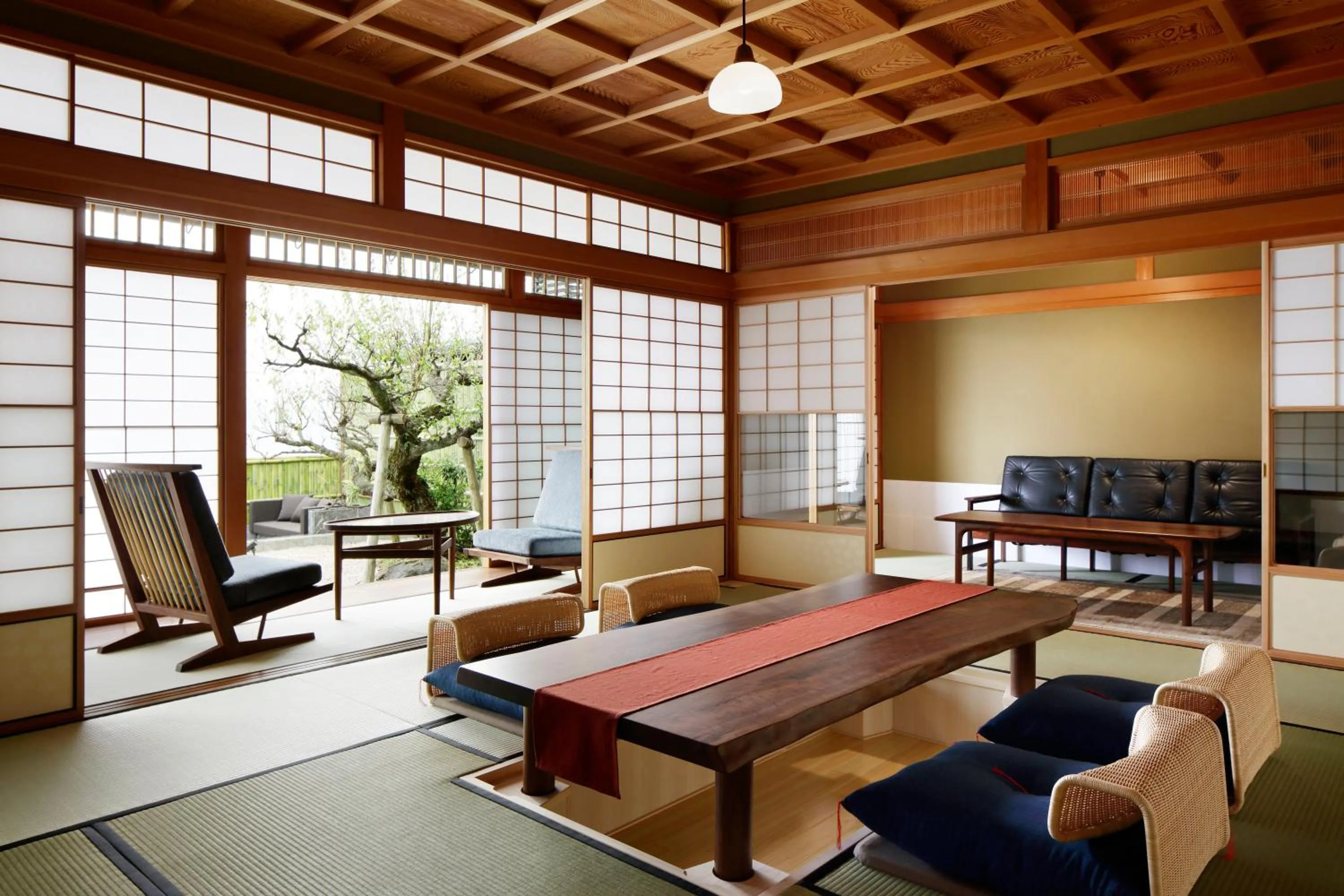 Living room in THE HIRAMATSU HOTELS & RESORTS ATAMI