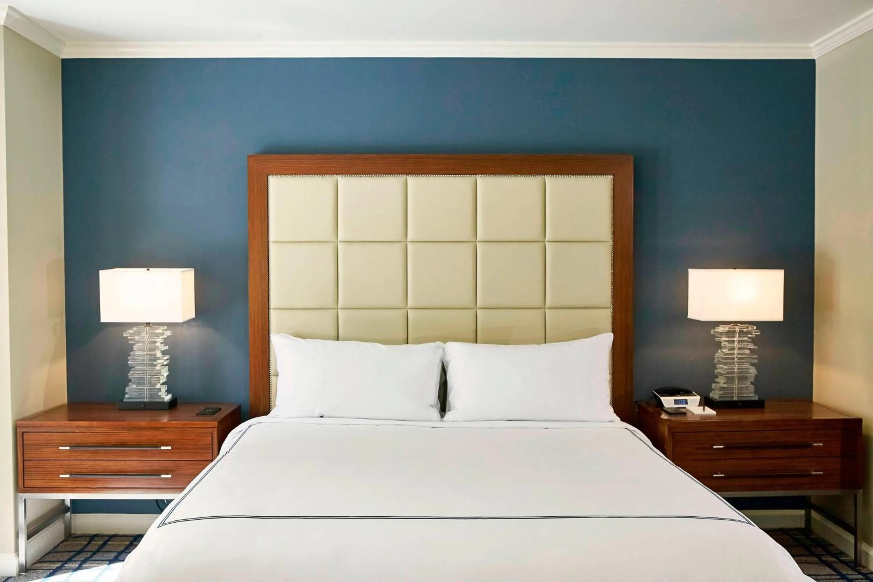 Bedroom, Bed in The Adolphus, Autograph Collection