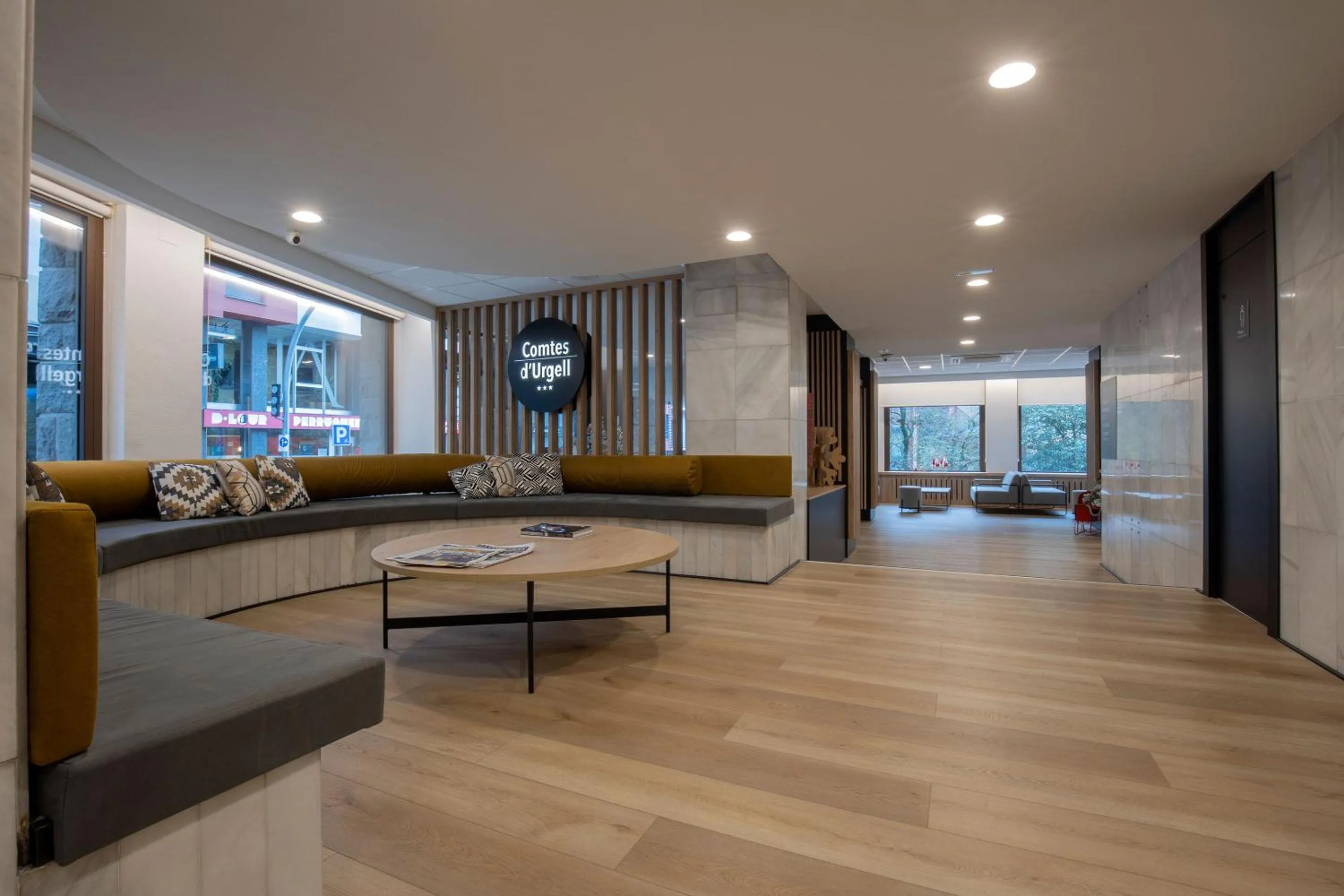 Lobby or reception in Hotel Comtes d'Urgell by Nexta